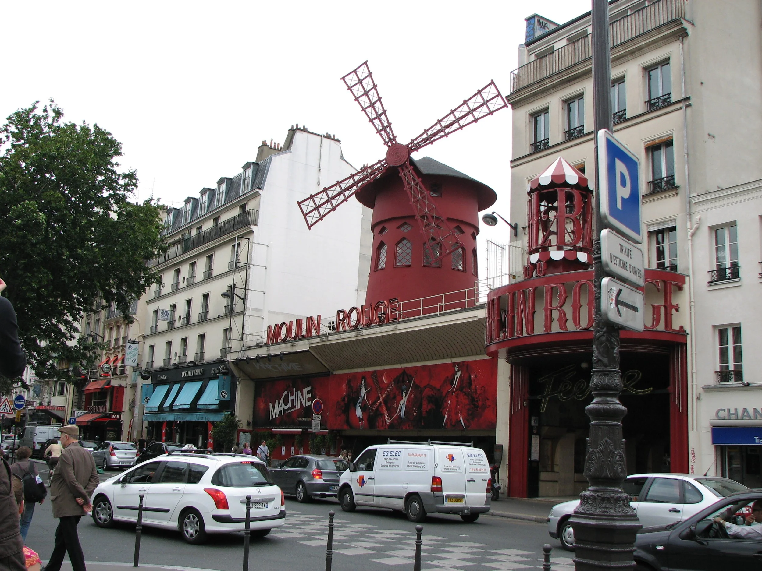 The Moulin Rouge - We went and saw a show called Ferie