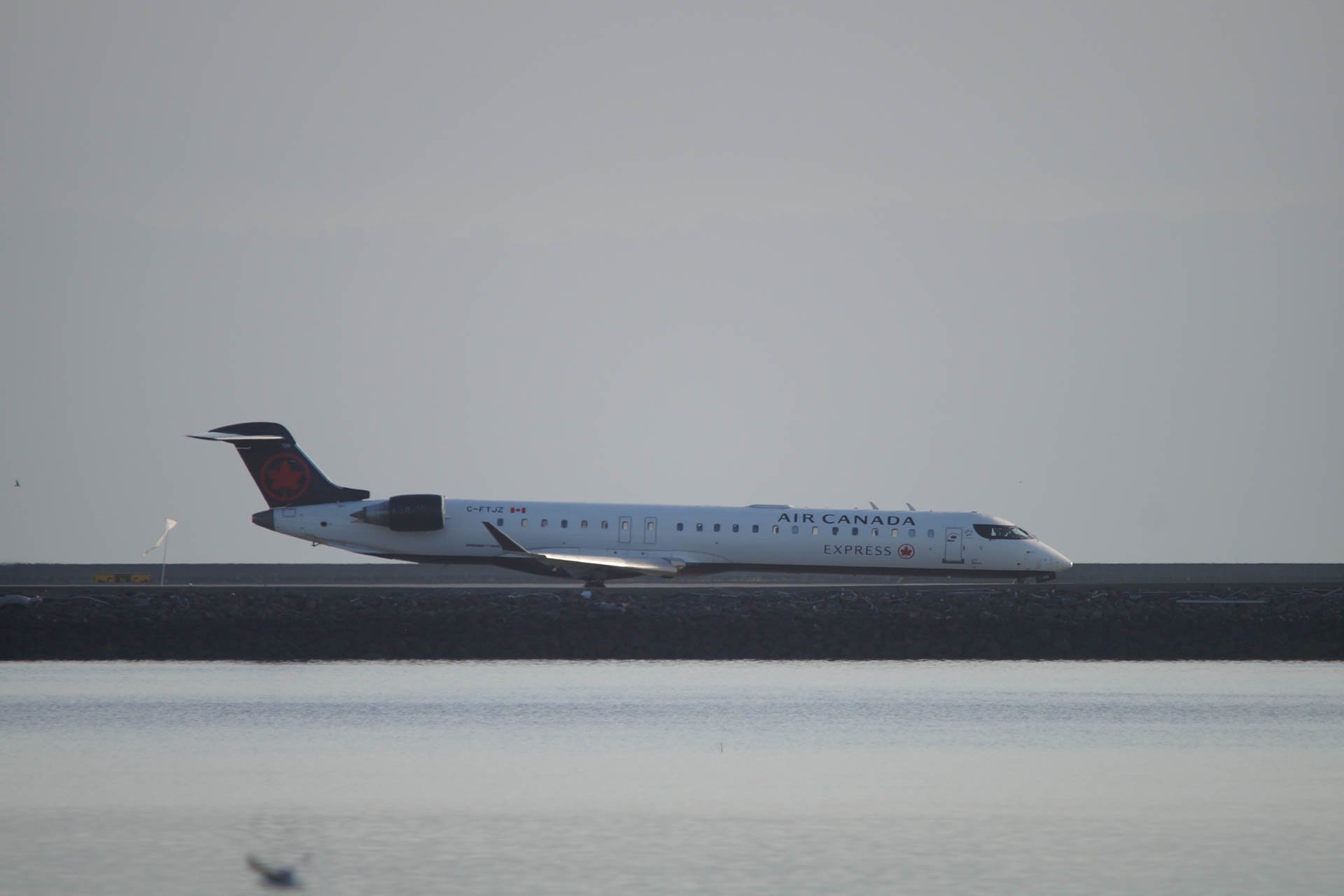 Air Canada Express - C-FTJZ - Mitsubishi CRJ-900LR