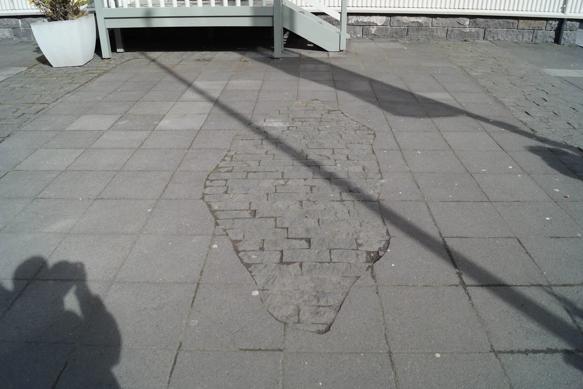 The Settlement Exhibit - Viking Boat outline