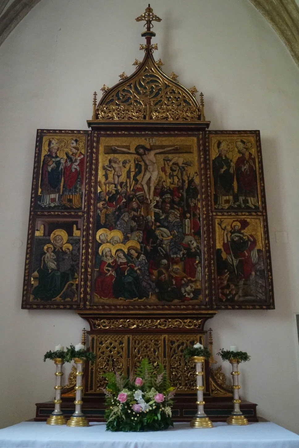 Hallstatt - Catholic Church of Hallstatt Altar