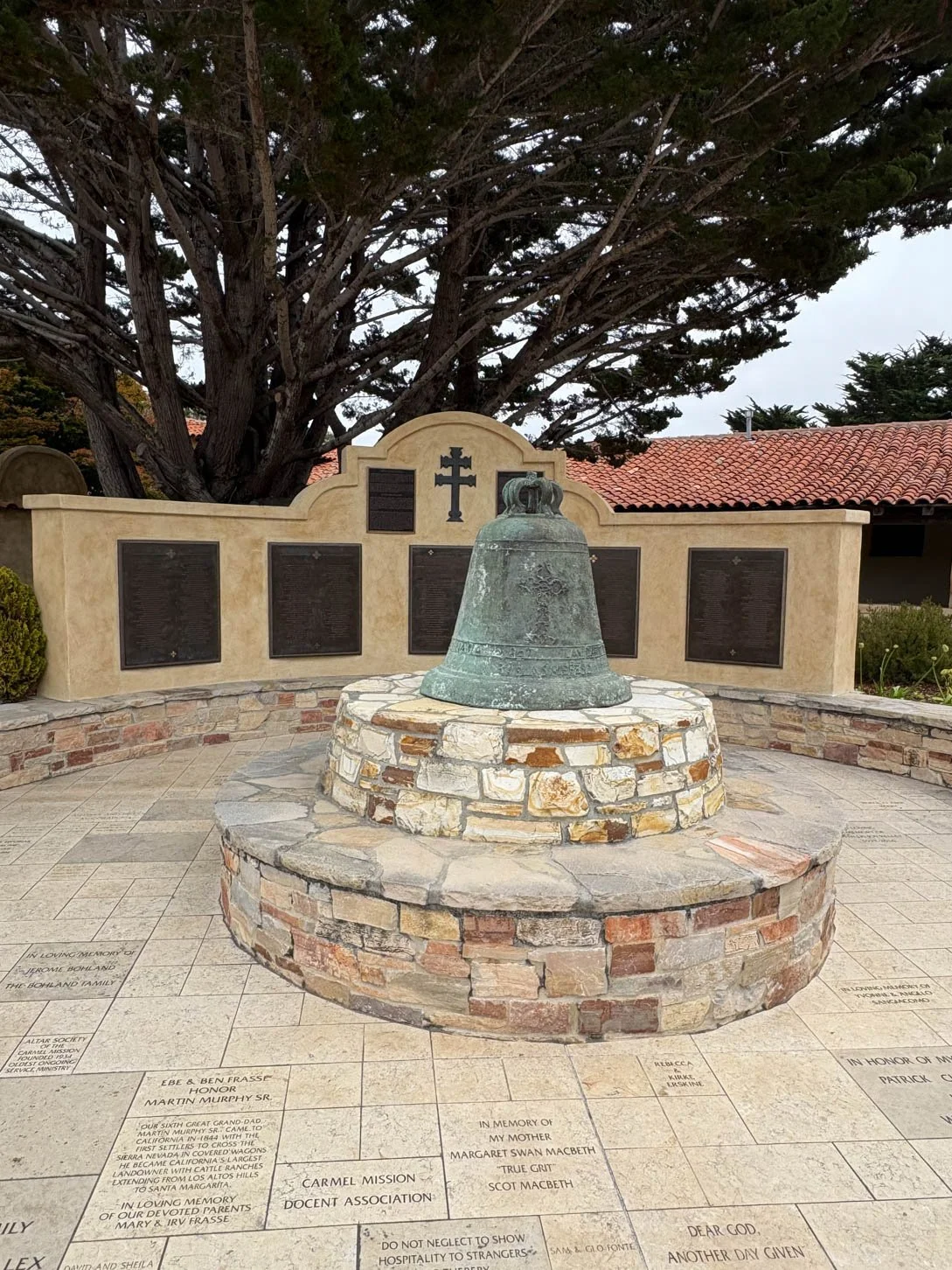 Mission San Carlos Borromeo del Río Carmelo: Bell