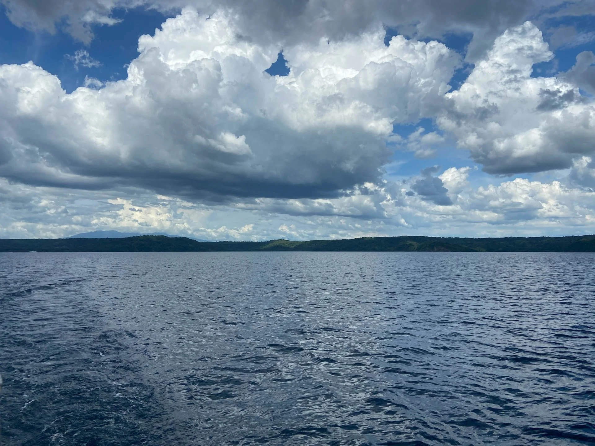 Catamaran tour on Golfo Papagayo