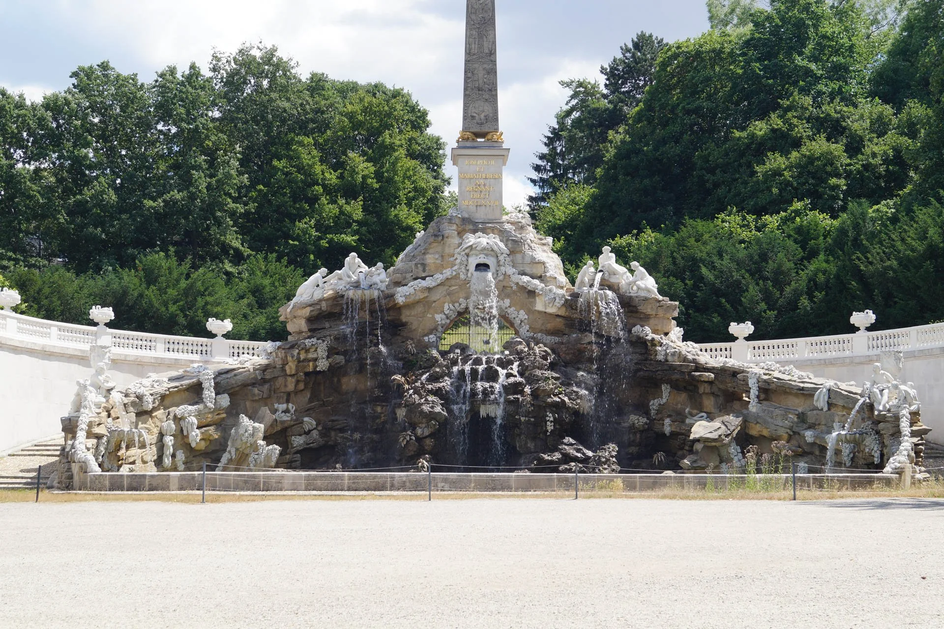 Vienna - Schonbrunn Palace - Obelisk Fountain