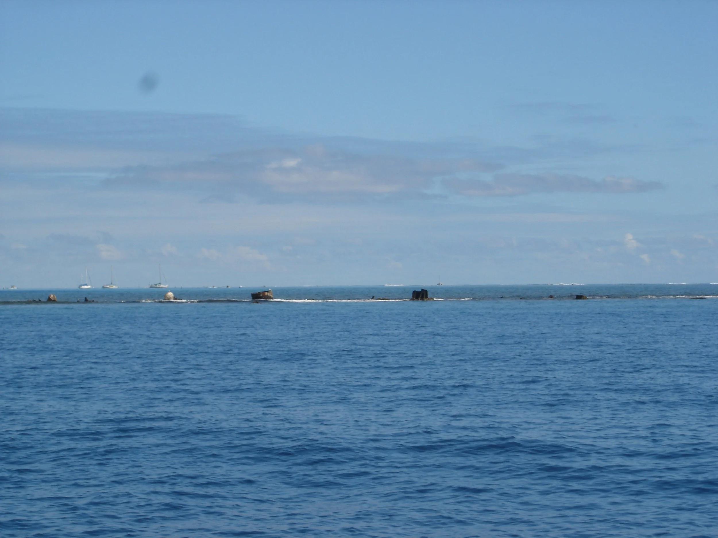 Moorea - a shipwreck 