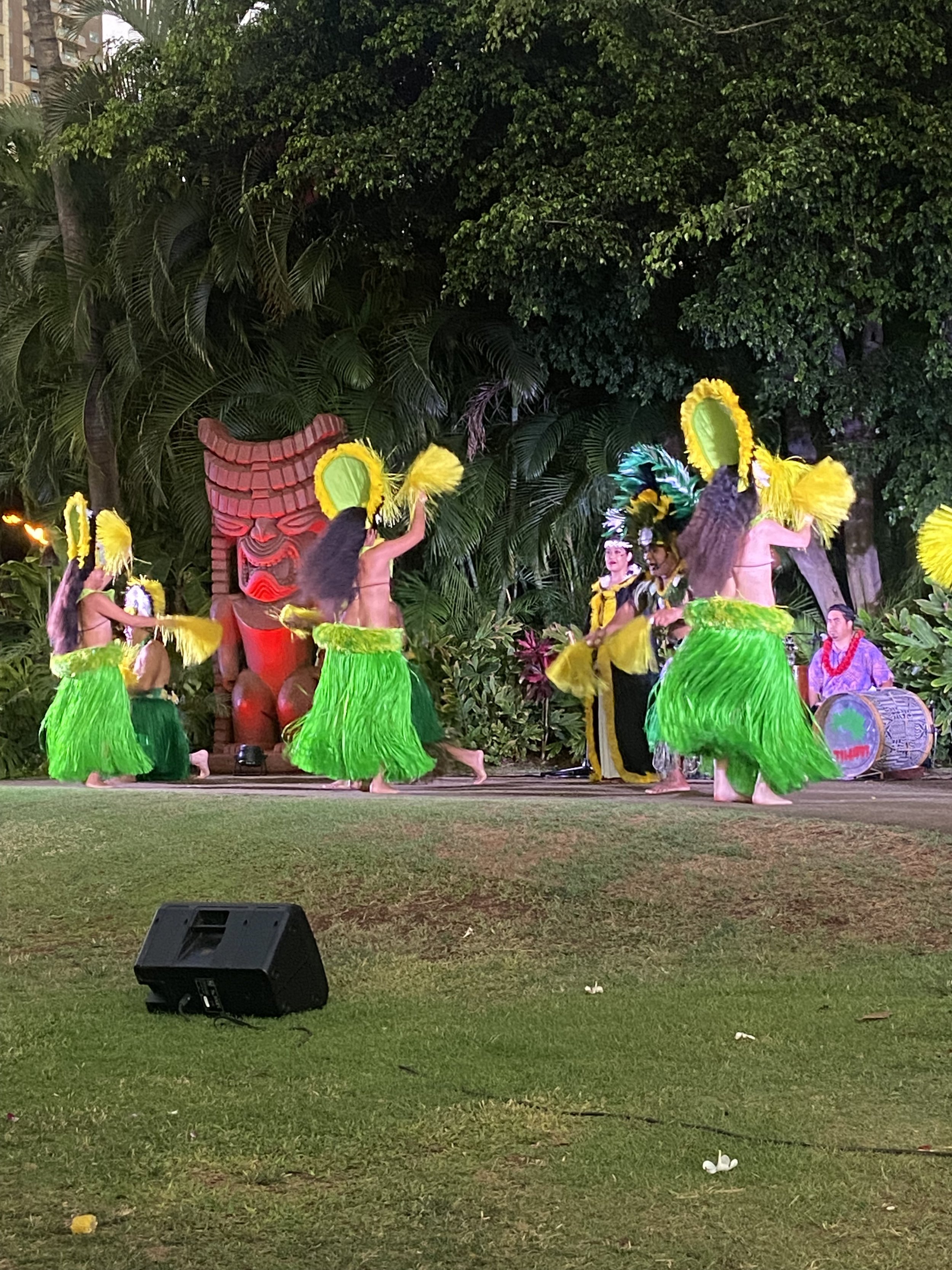 Hilton Hawaiian Village - Starlight Luau