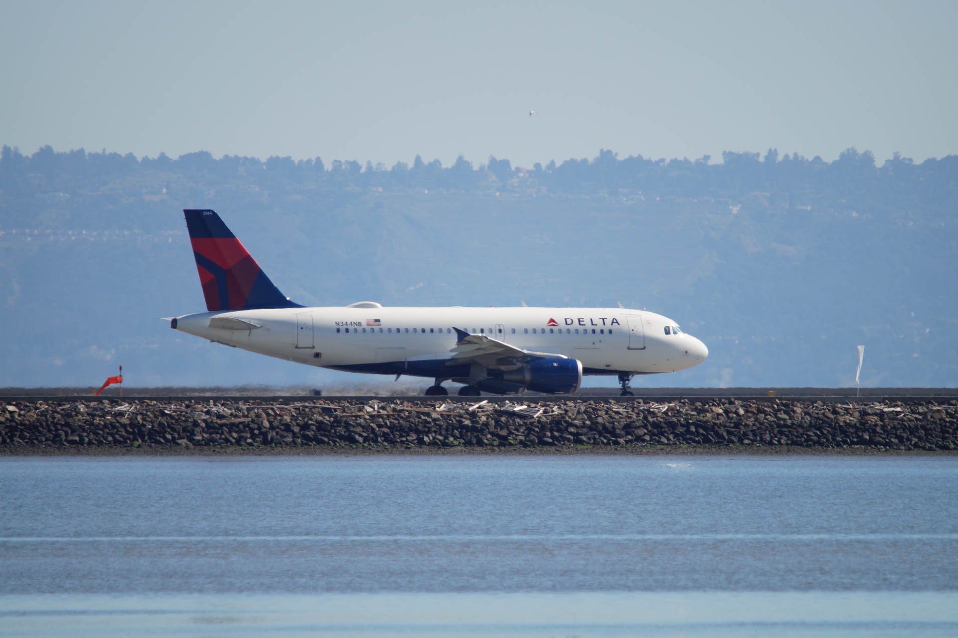 Delta Air Lines - N344NB - Airbus A319-100