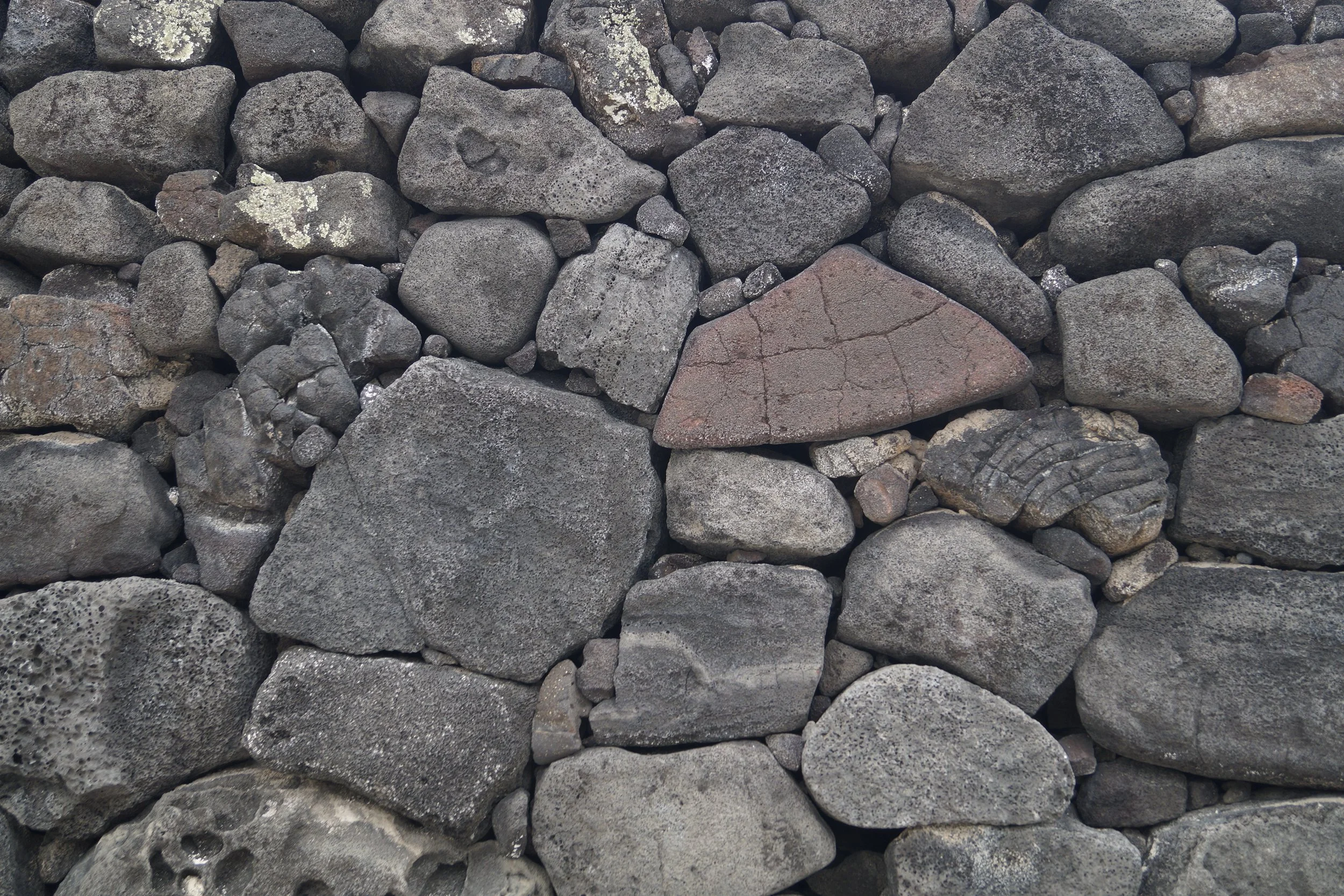 Pu'uhonua O Hōnaunau National Historical Park - The Great Wall