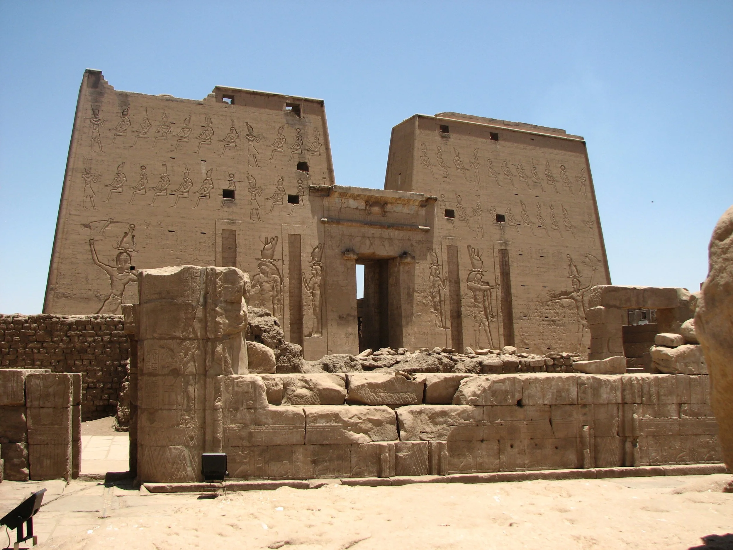 Edfu Temple, The Nile on the way to Luxor