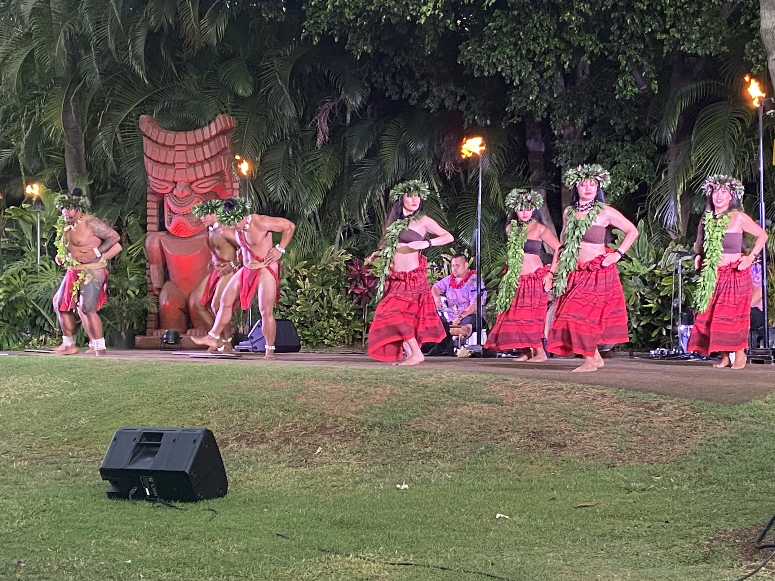 Hilton Hawaiian Village - Starlight Luau