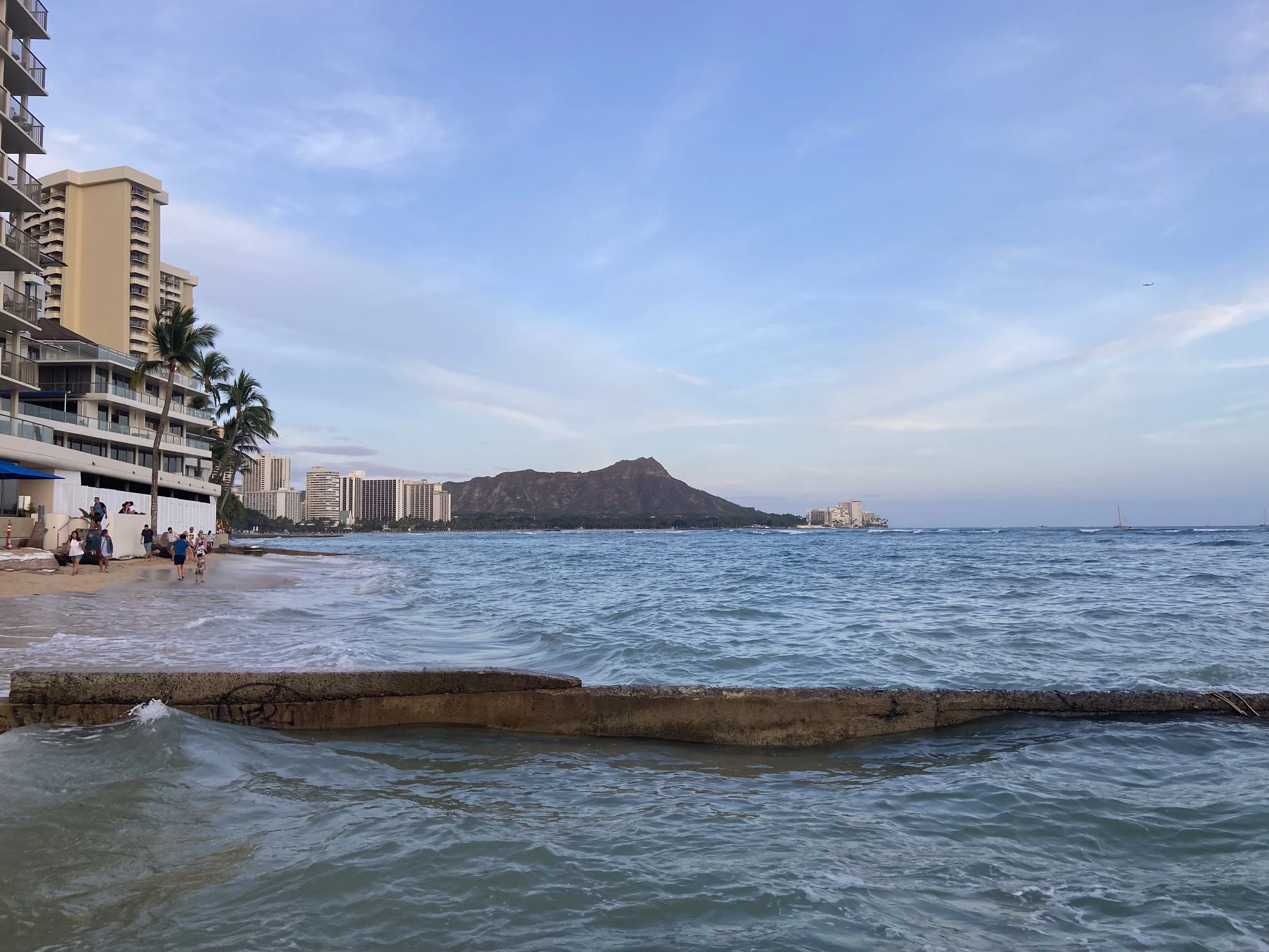 Waikiki Beach - Beach and Diamondhead