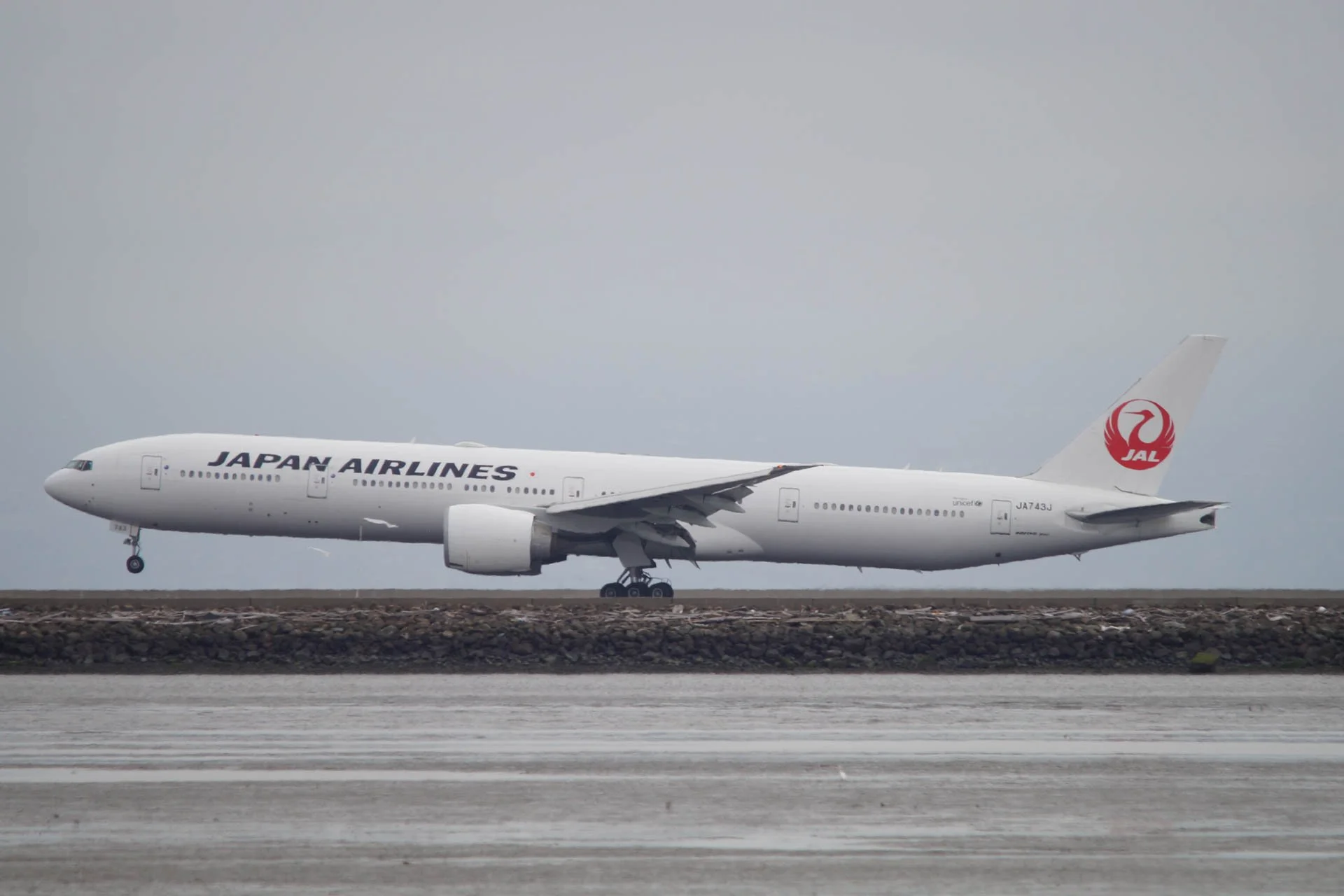 Japan Airlines_JA743J_Boeing 777-300ER