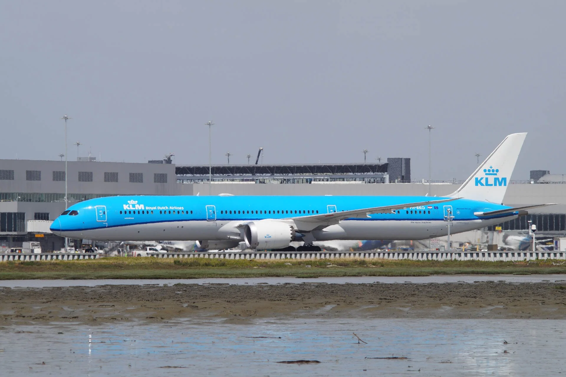 KLM - PH-BKO - Boeing 787-10 Dreamliner