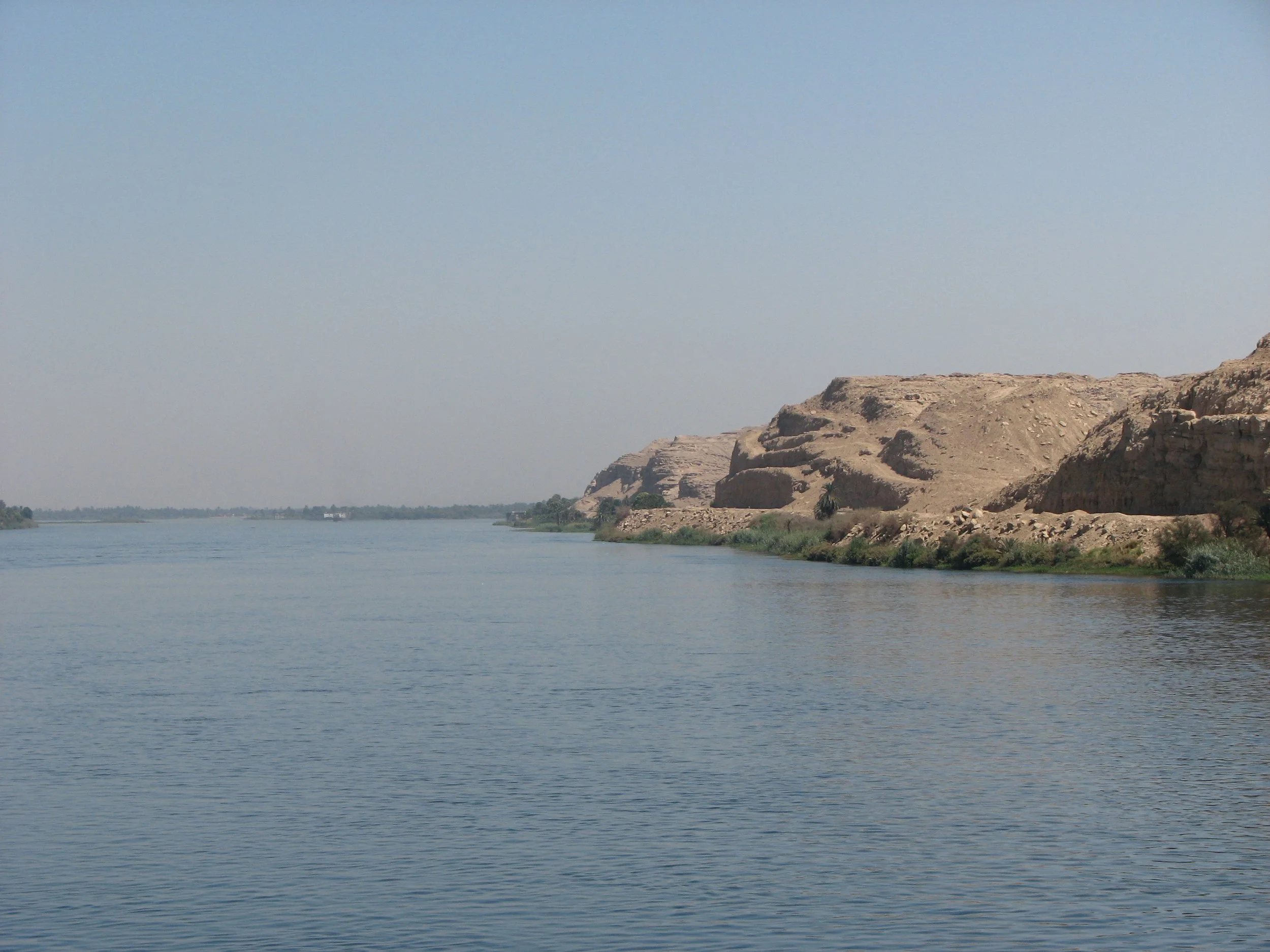 Sailing on the Nile from Aswan to Luxor