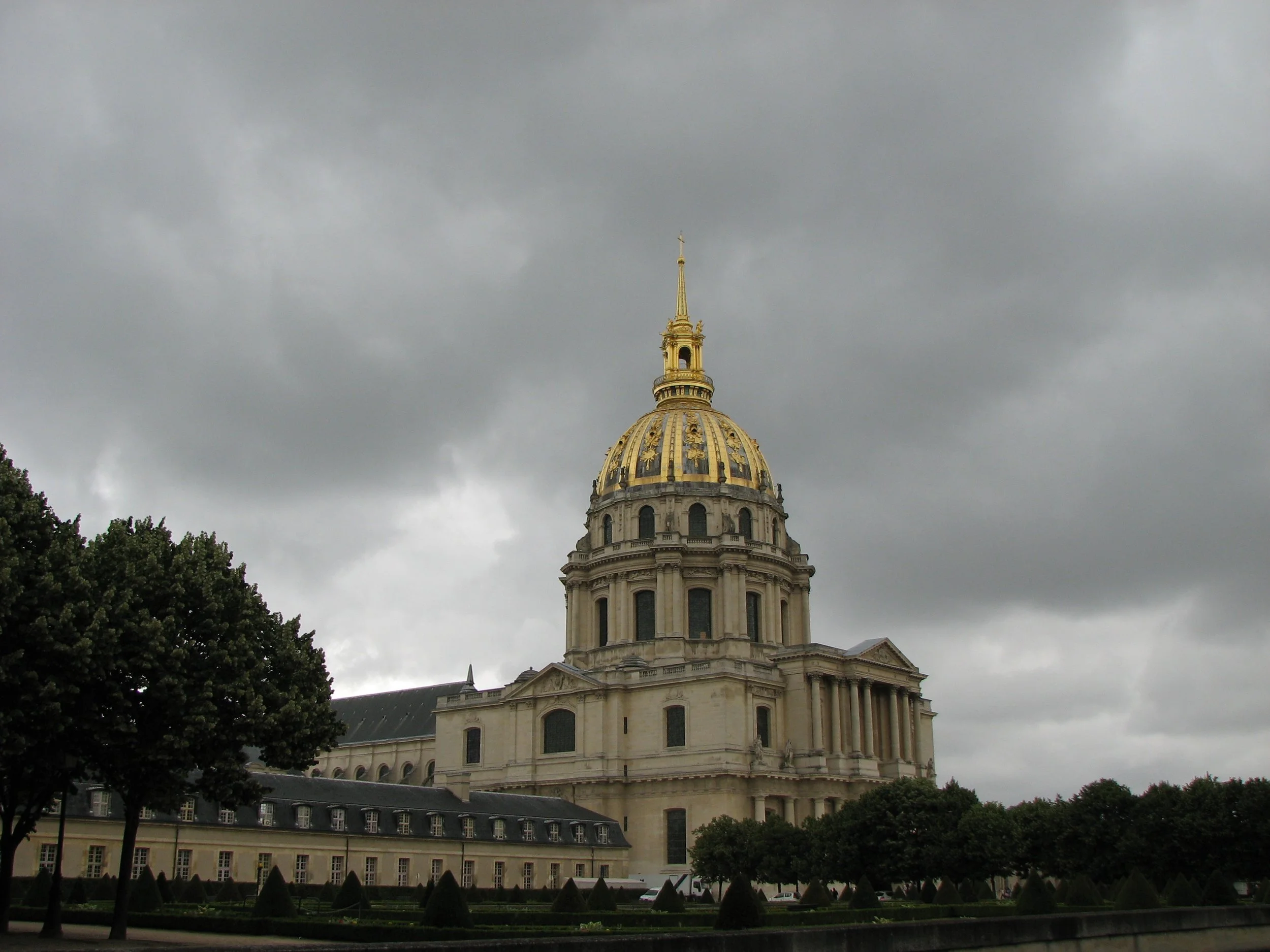 Hotel des Invalides and Army Museum