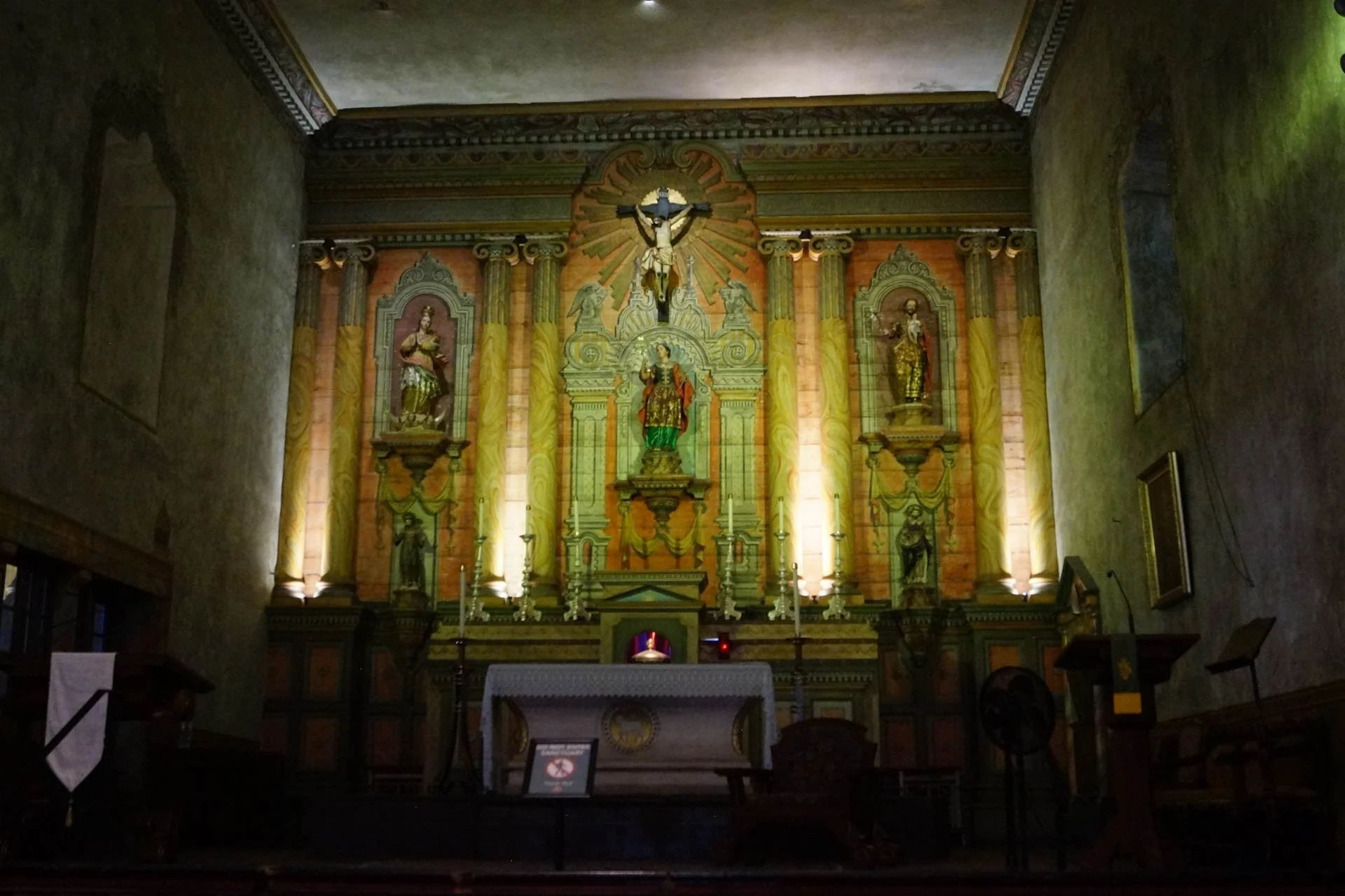 Mission Santa Barbara: Church Altar