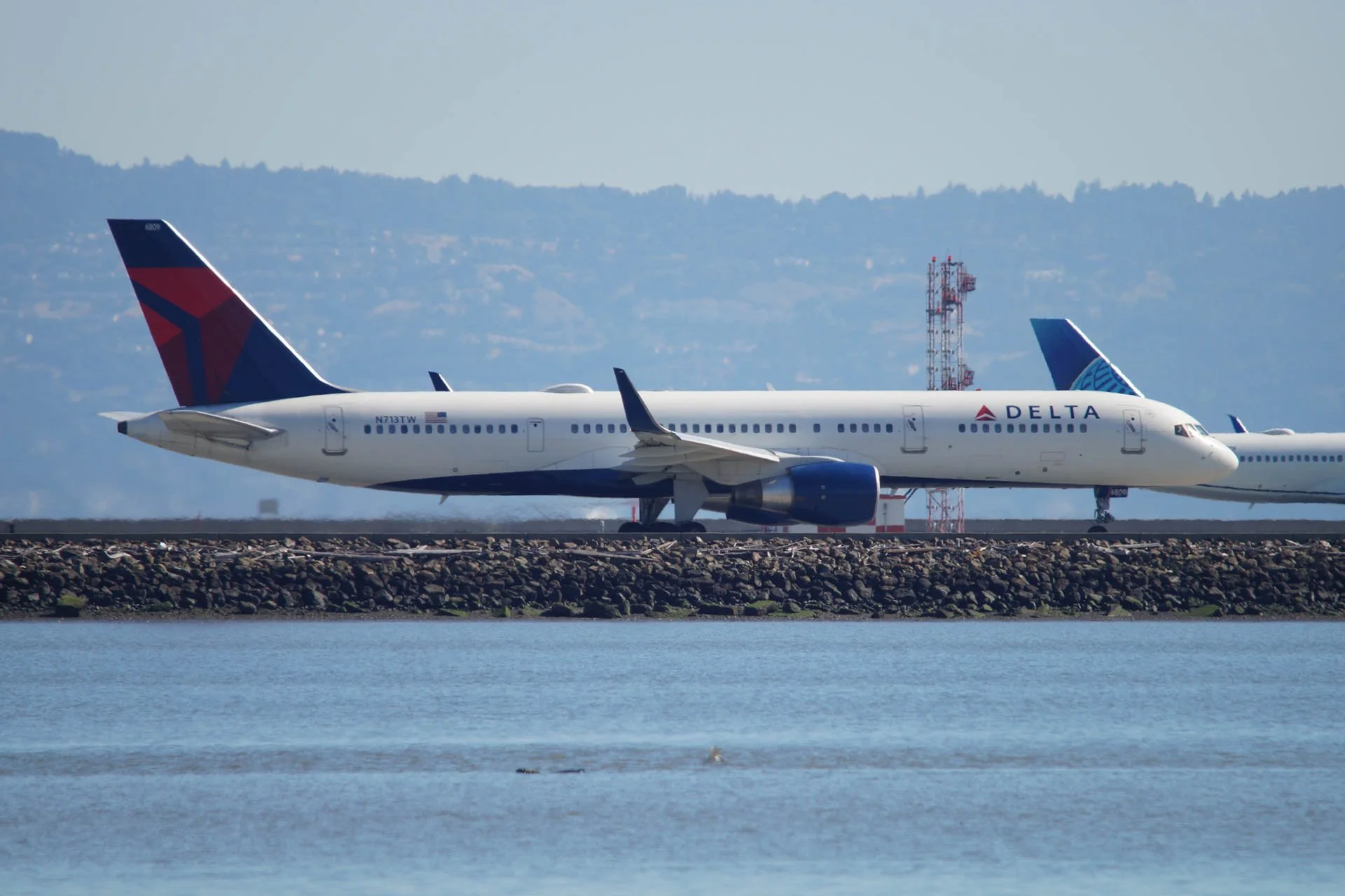 Delta Air Lines - N713TW - Boeing 757-200
