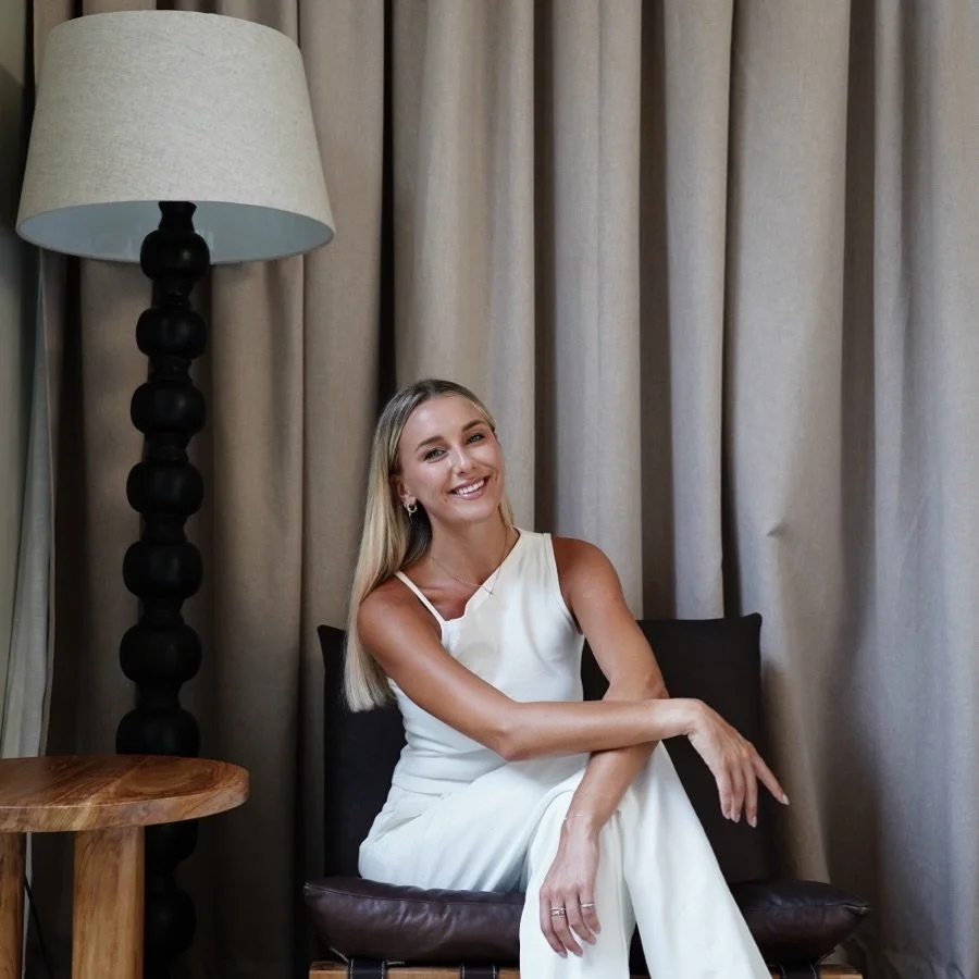 Hi, I&rsquo;m Jessie 🤍

I&rsquo;m Irish, based between Melbourne &amp; Bali - and if I&rsquo;m not there, I&rsquo;m usually somewhere back in Europe. Travel has always been a big part of my life &amp; career, and now it&rsquo;s a big part of my work