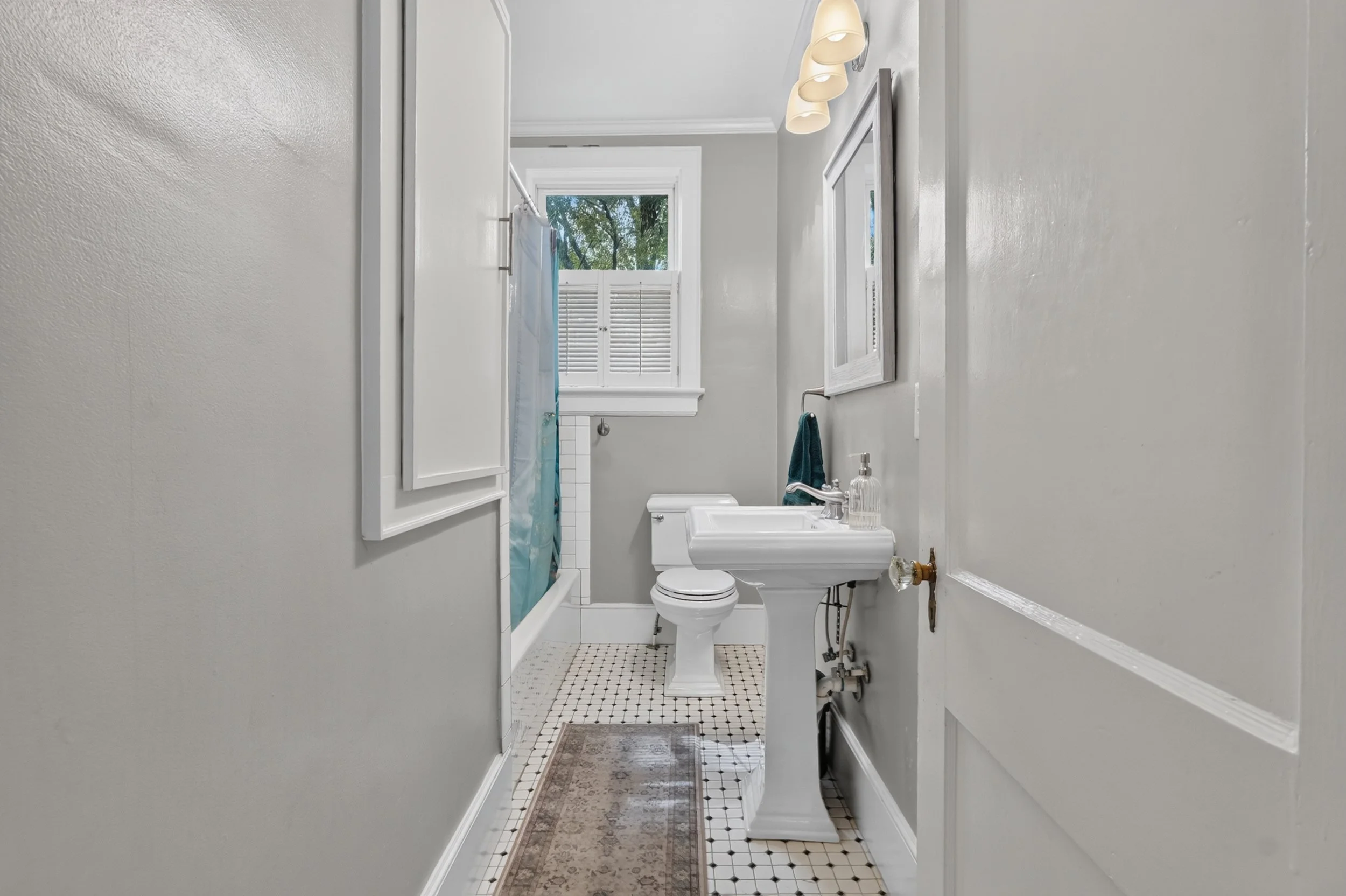 36 Hall Bath.jpg