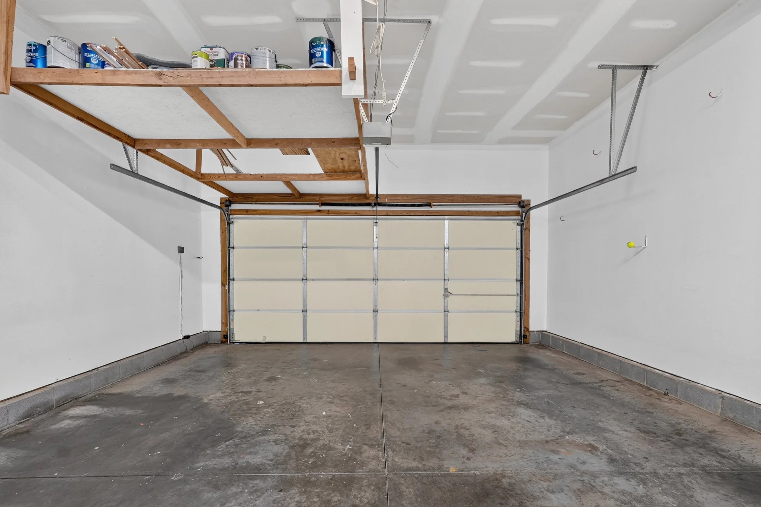 48 Garage.jpg