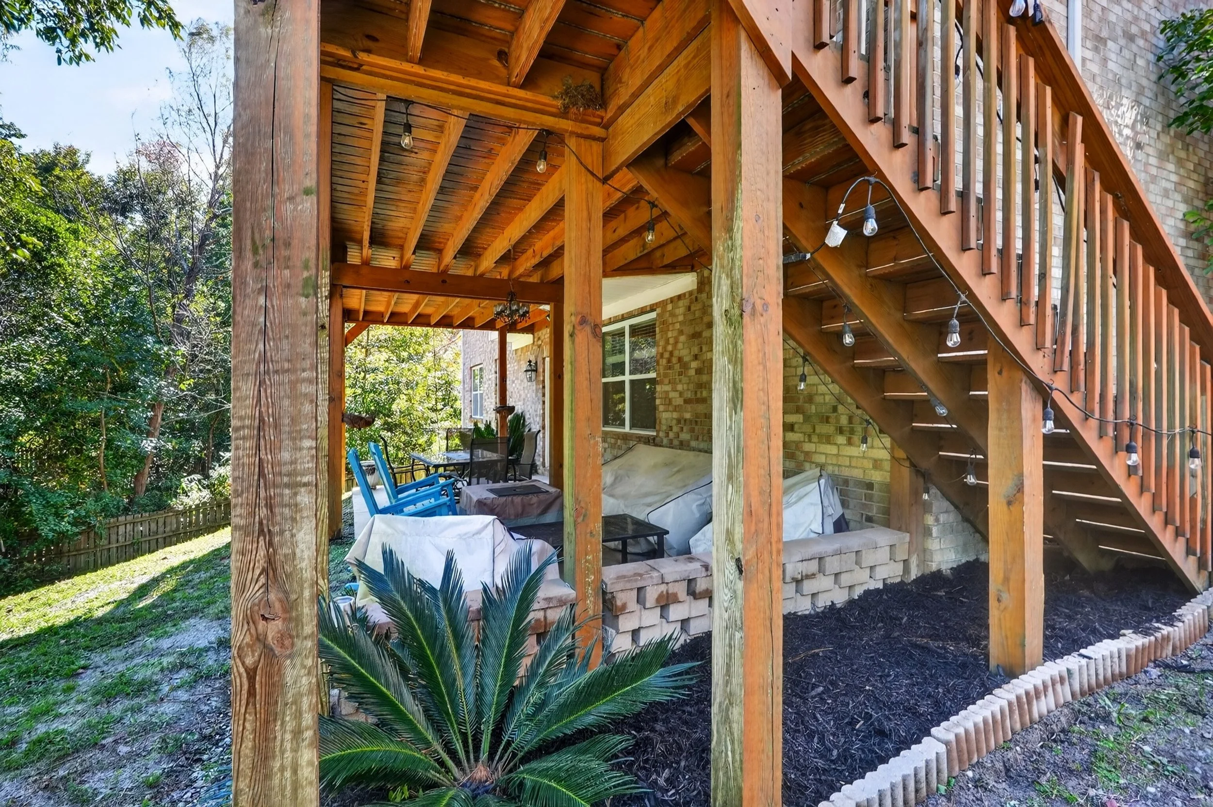 84 Patio.jpg