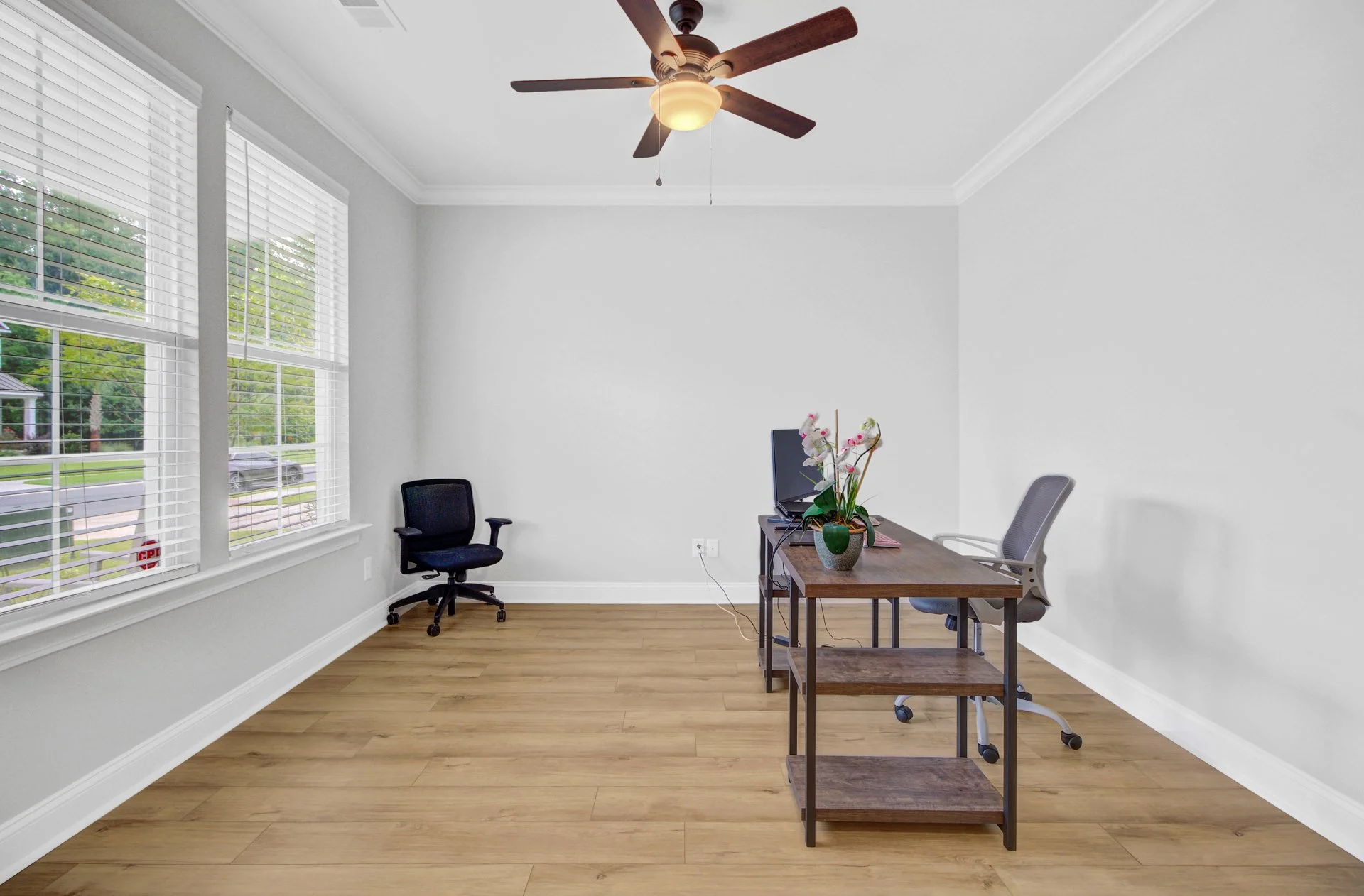 6 Office.jpg