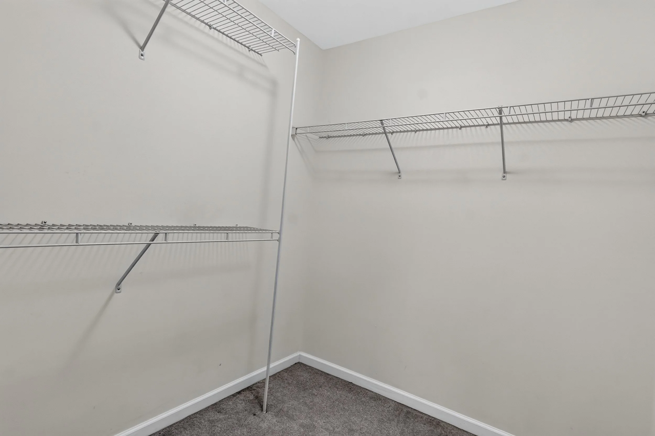 35 Primary Closet.jpg