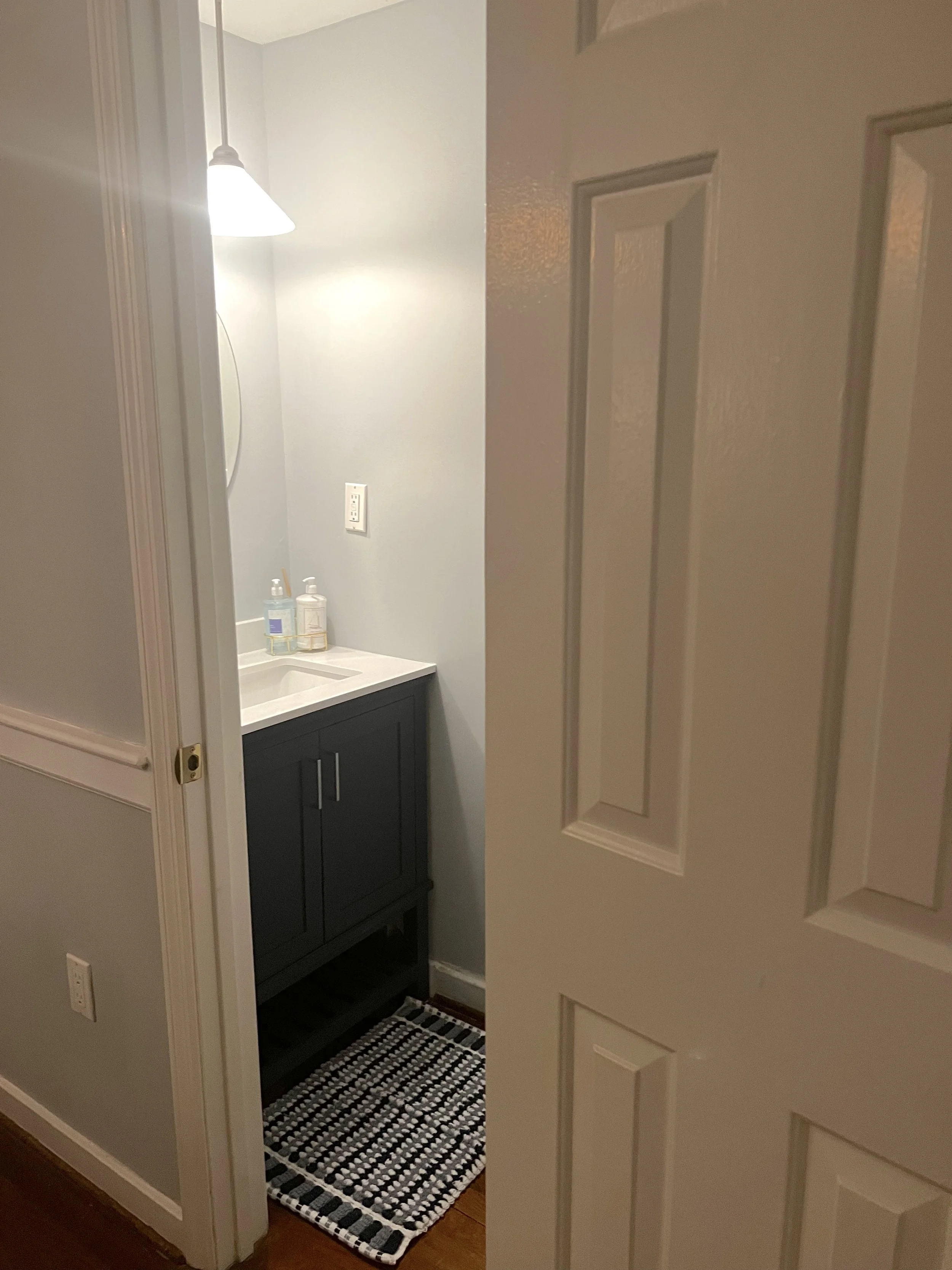 Powder Room 2.jpg