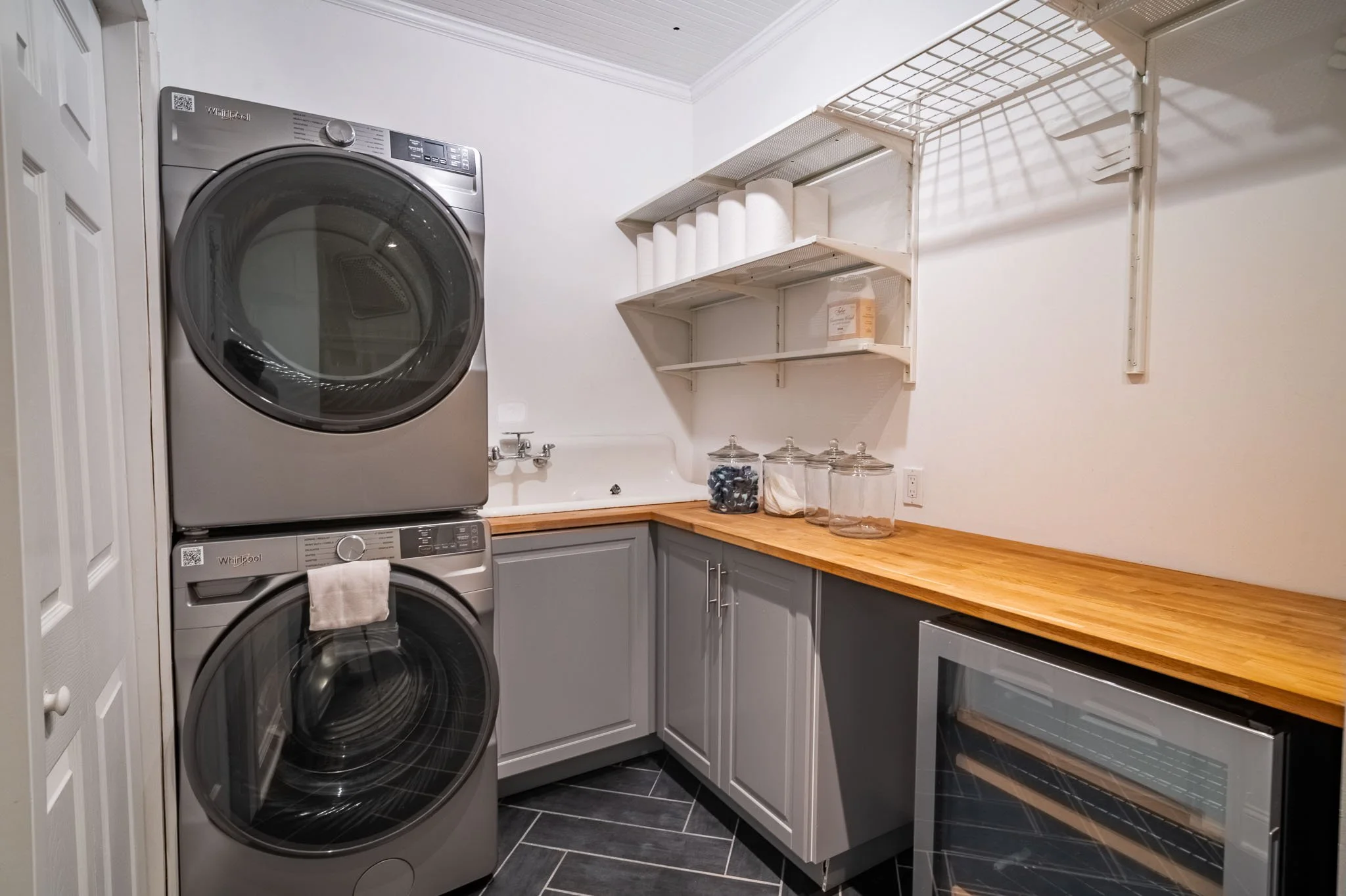 12 Laundry.jpg