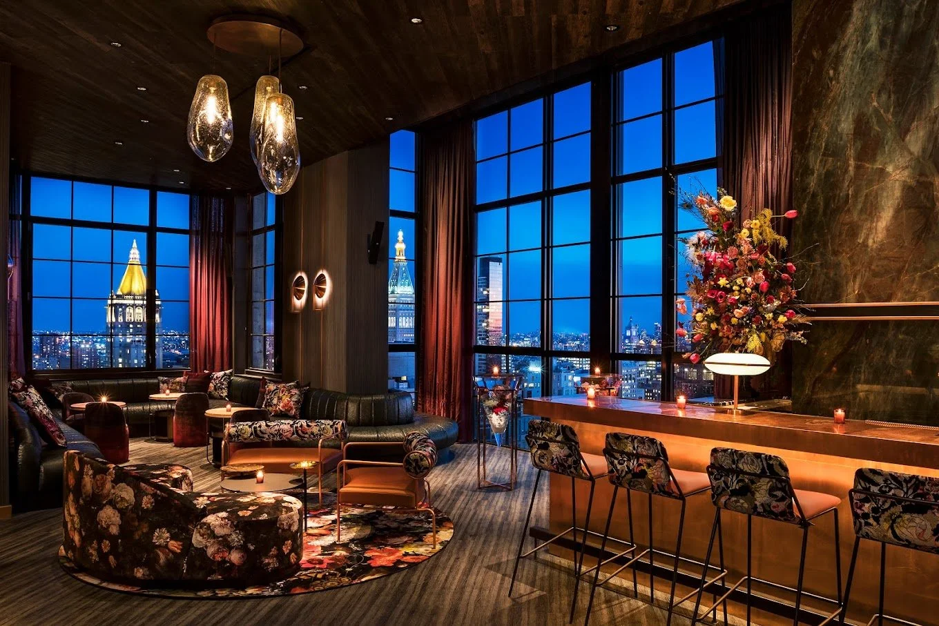 Elegant Nightlife Experiences in Manhattan with Your High Class Escort