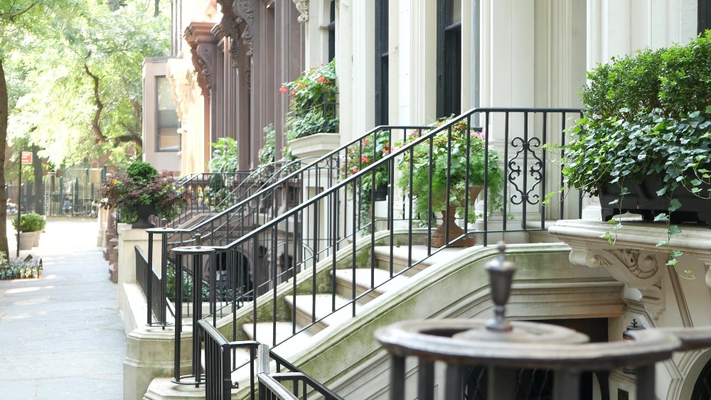 Steps of brownstone homes in Brooklyn Heights