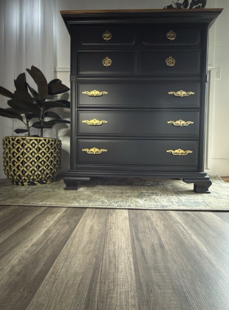 Bassett 5-Drawer Chest