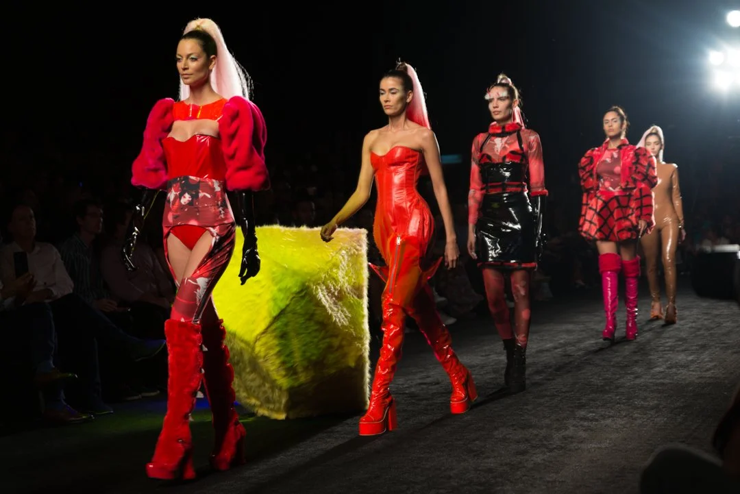 Miguemo_-_Colombia_Moda_2019_11_de_11_.jpg