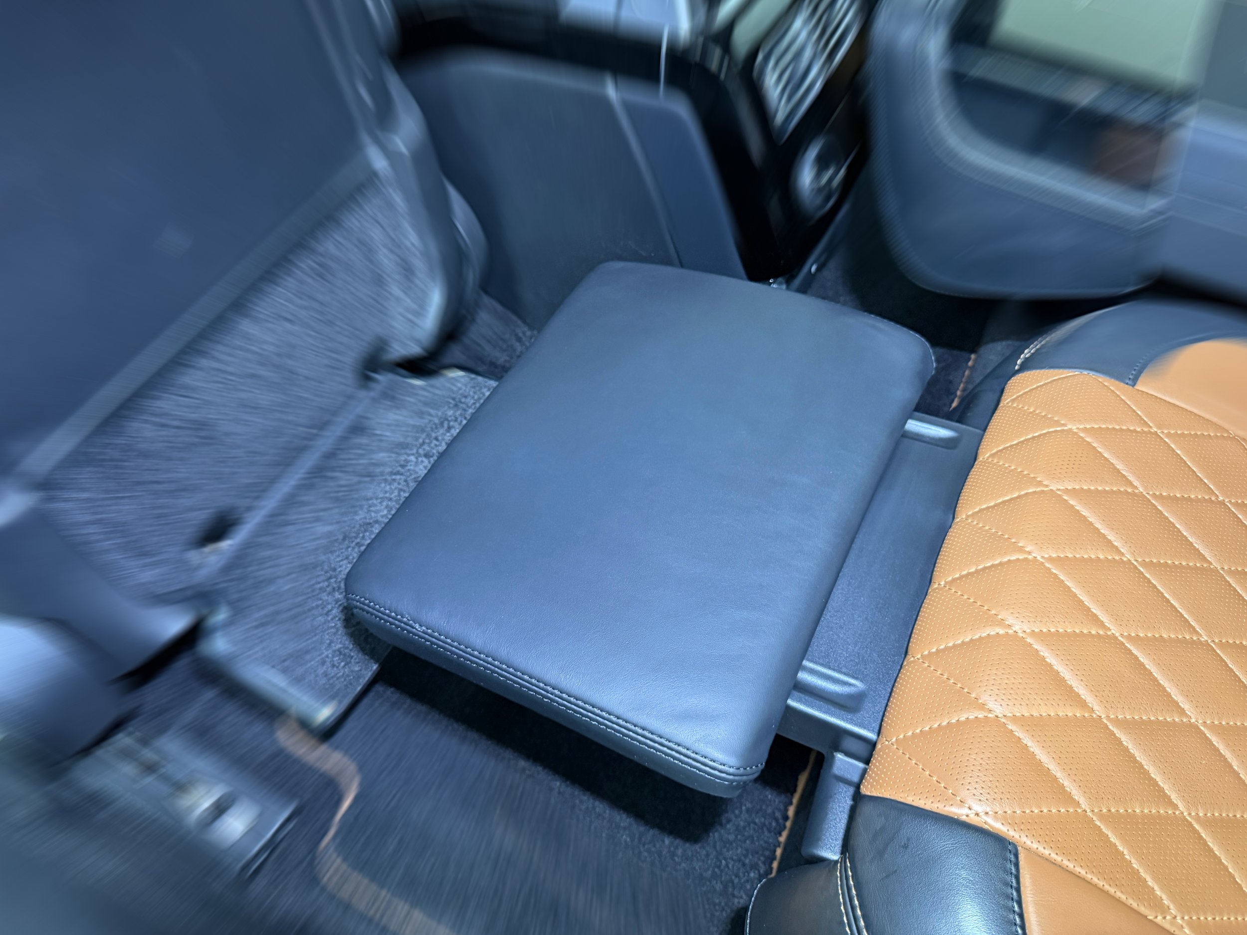 Before-and-after comparison of Range Rover leather seats following professional interior cleaning and treatment