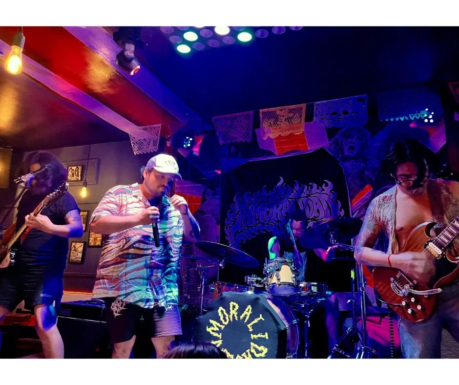Inmoralidad en London Bar Acapulco 