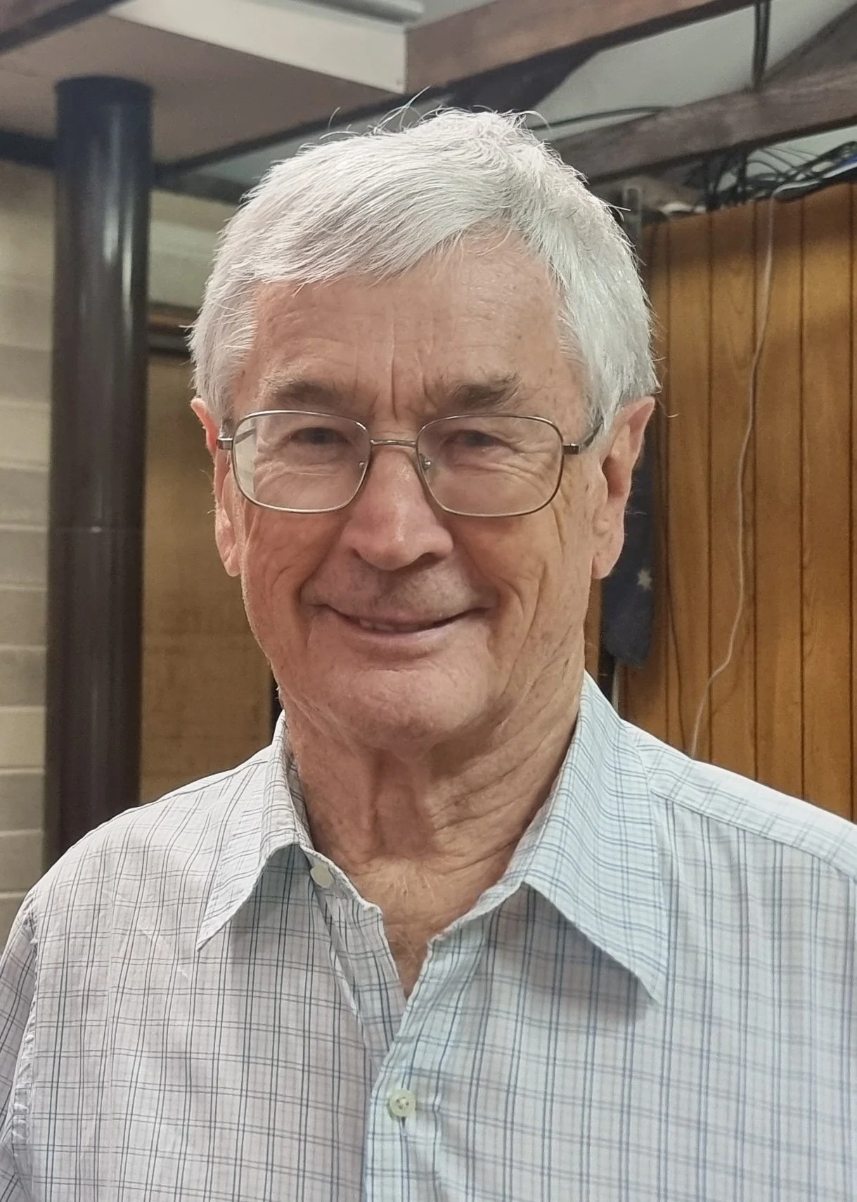 Dick Smith pledges $1m to put Australian astronaut in space if government acts