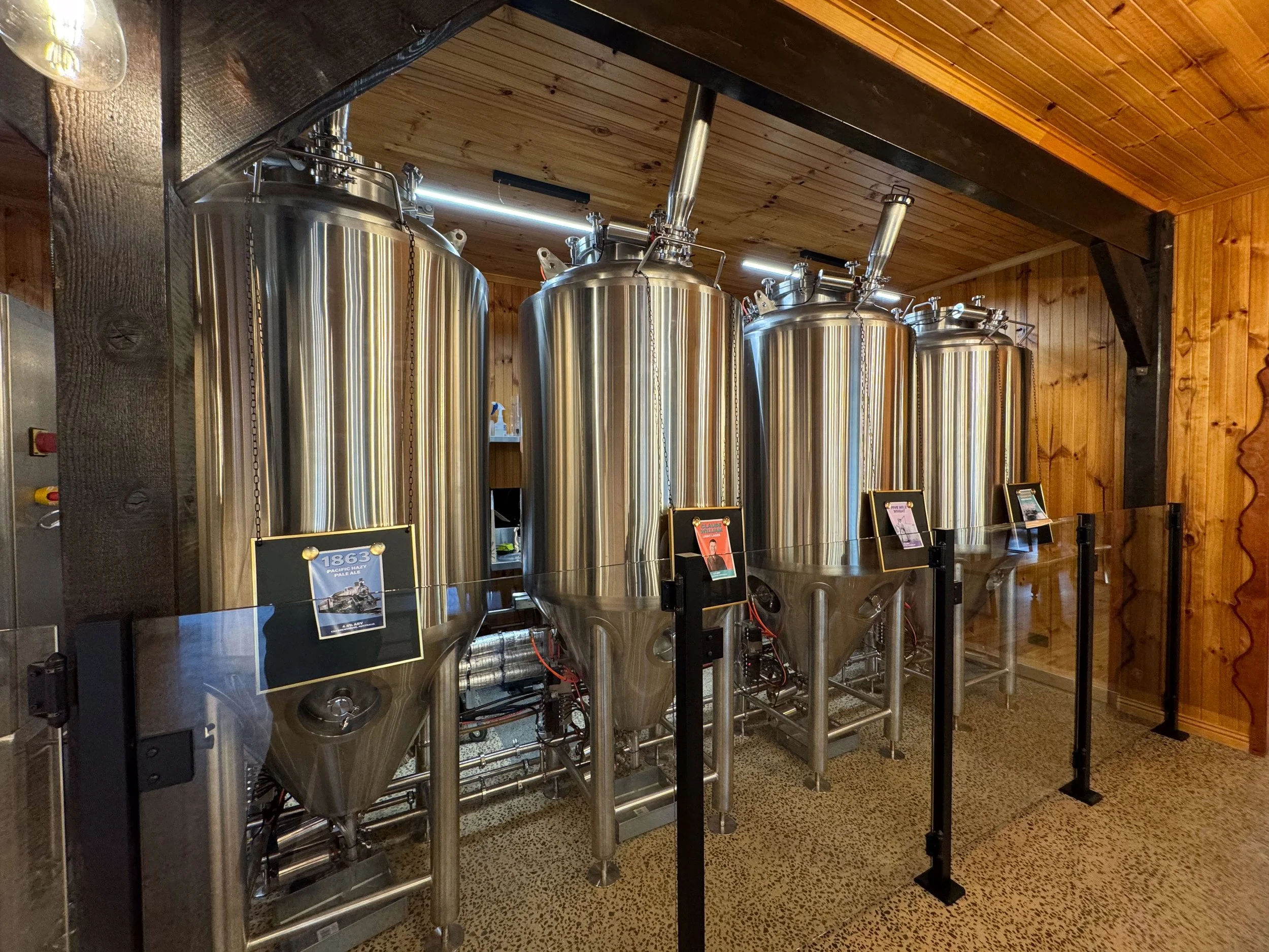 Clock and Bull-7458.jpg