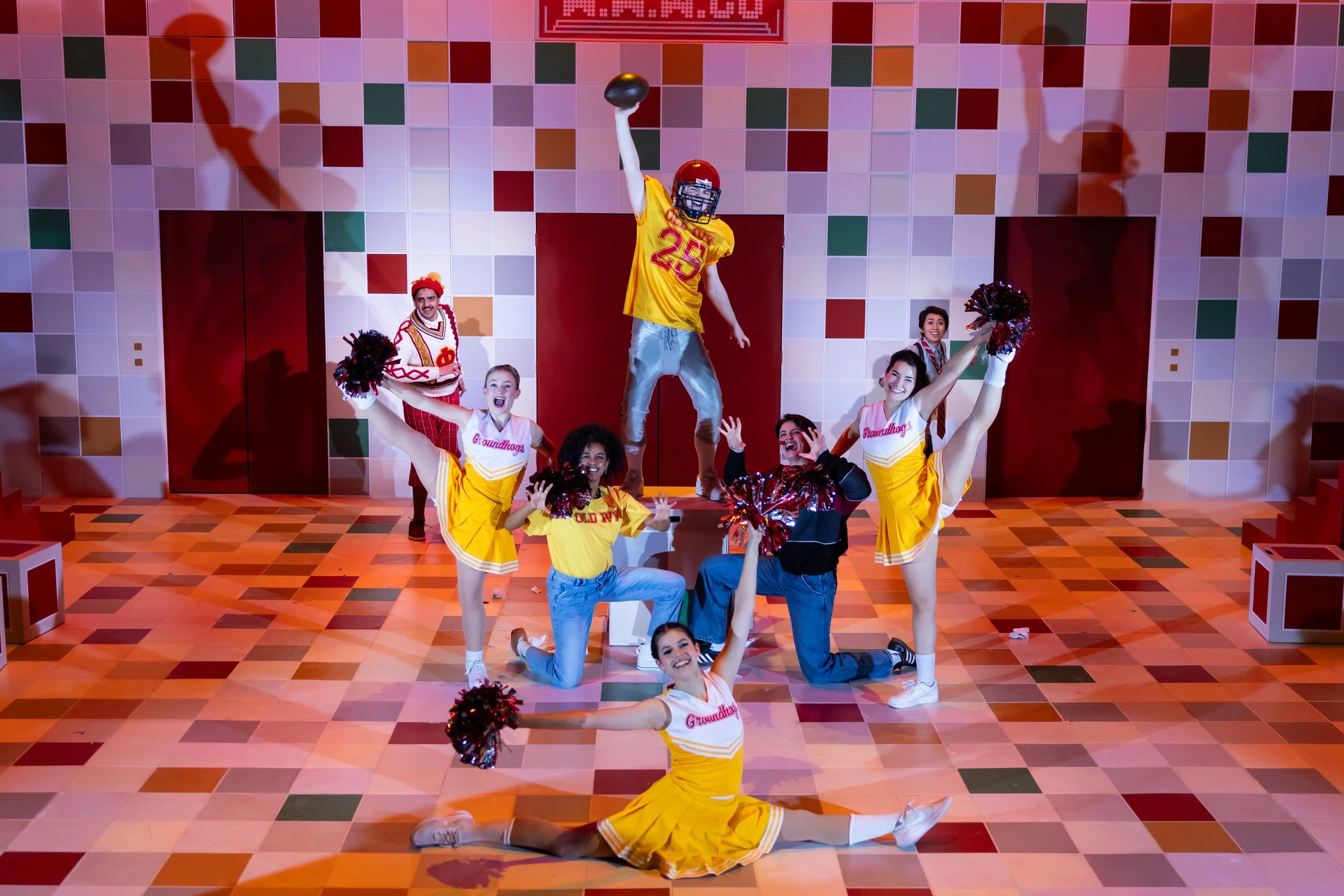 How to Succeed Act 1_Justin Barbin-249.jpg