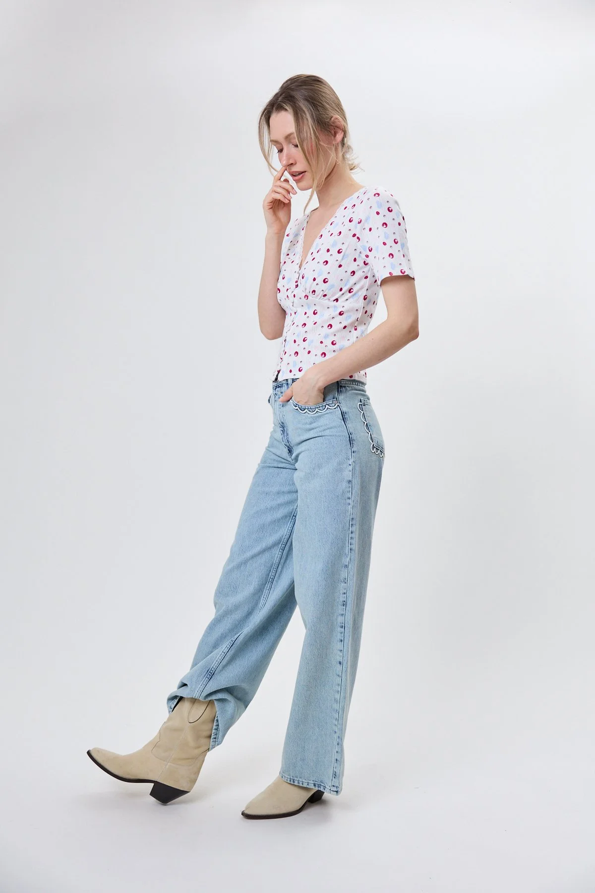 Vianna Tight T-Shirt_Multicolor Fruit_1005918058_430.jpg