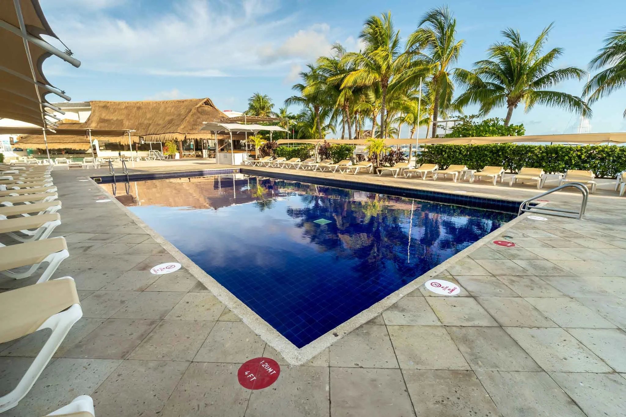 aquamarina_alberca_AMB Alberca de Relajación WEB.jpg