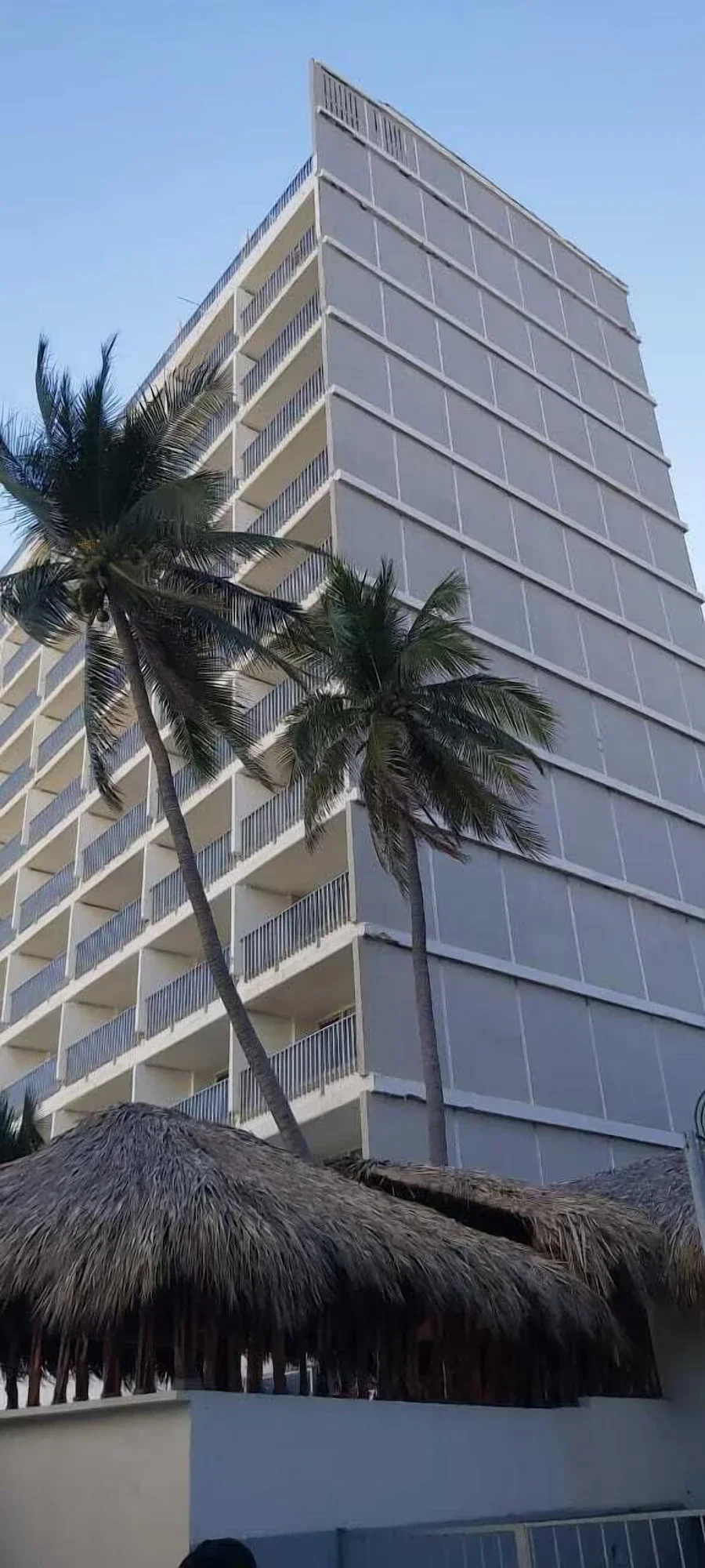 hotel_el_presidente_acapulco_exterior_4.webp