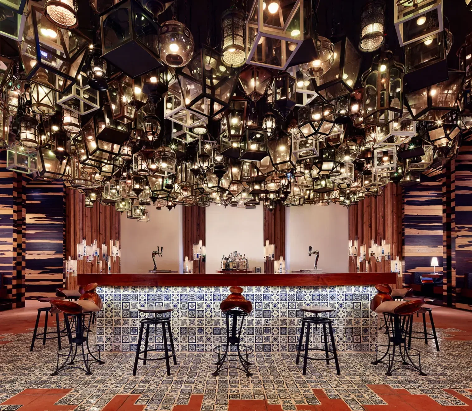 xcaret_bar_4 (1).webp