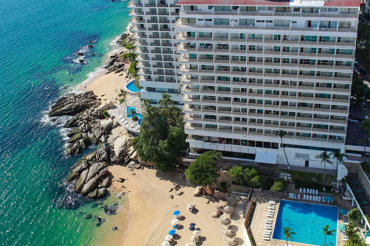 hotel_el_presidente_acapulco_vista_aerea_1.webp