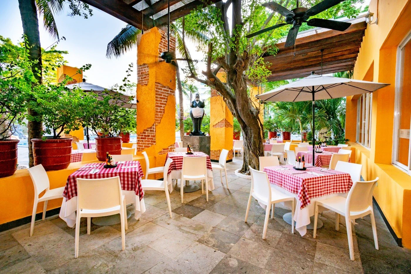 grand_oasis_restaurante_2.webp