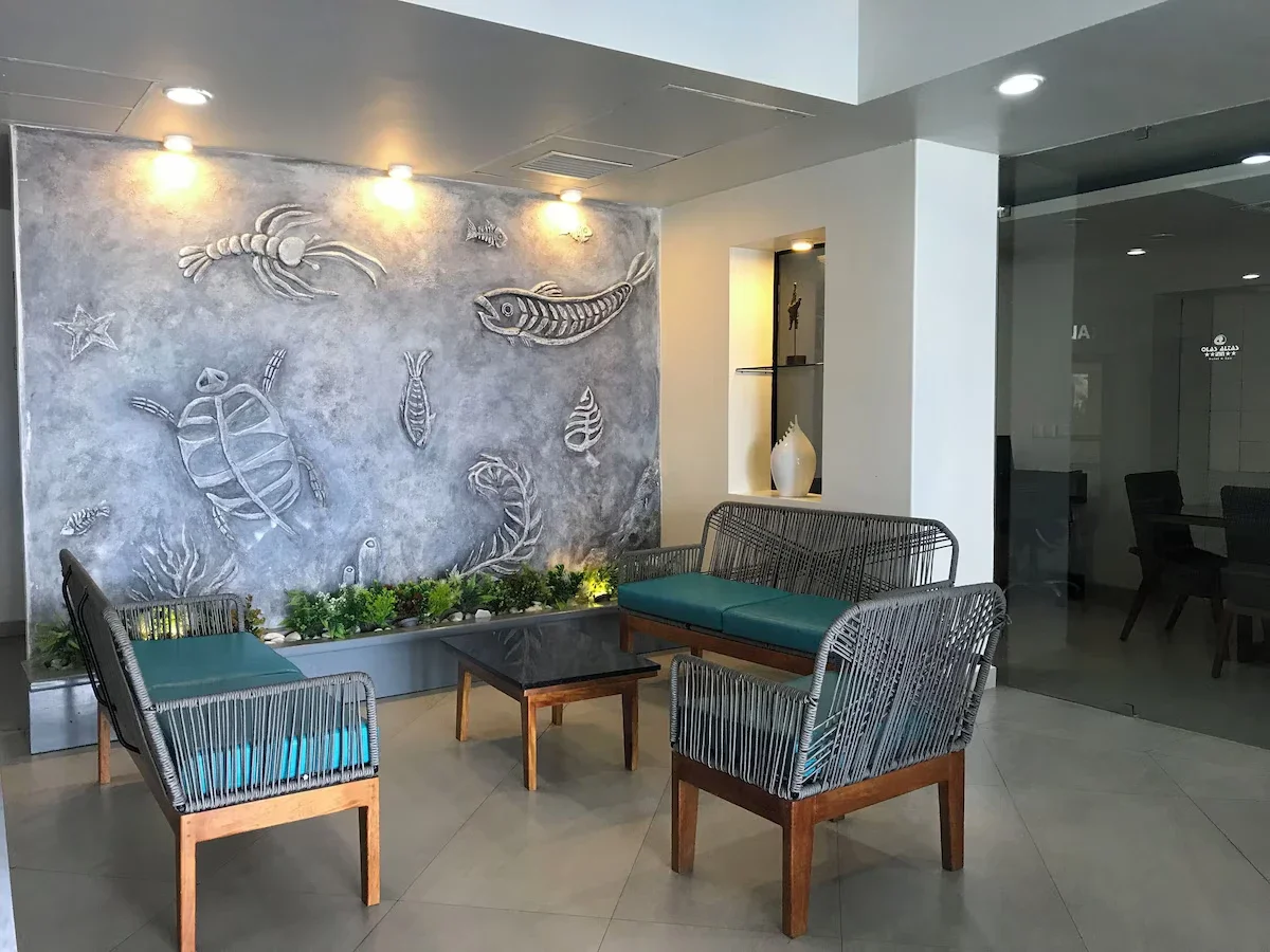 olas_altas_lobby_9411f086_converted.webp