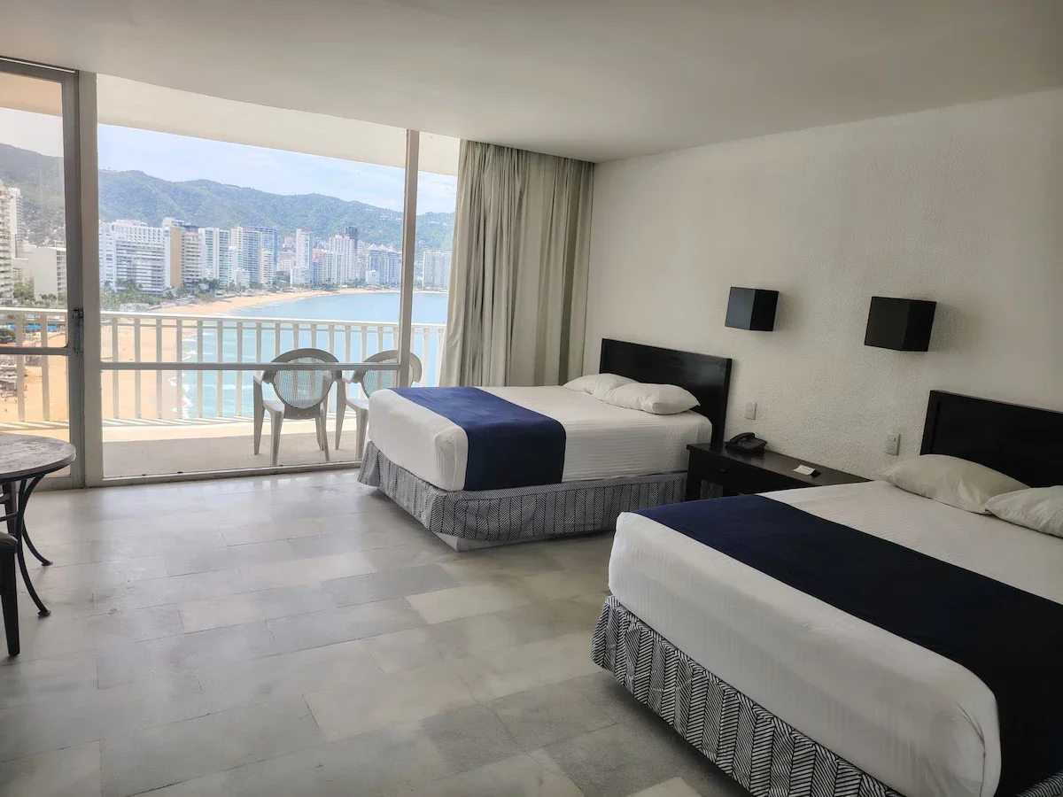 hotel_el_presidente_acapulco_habitacion_2.webp