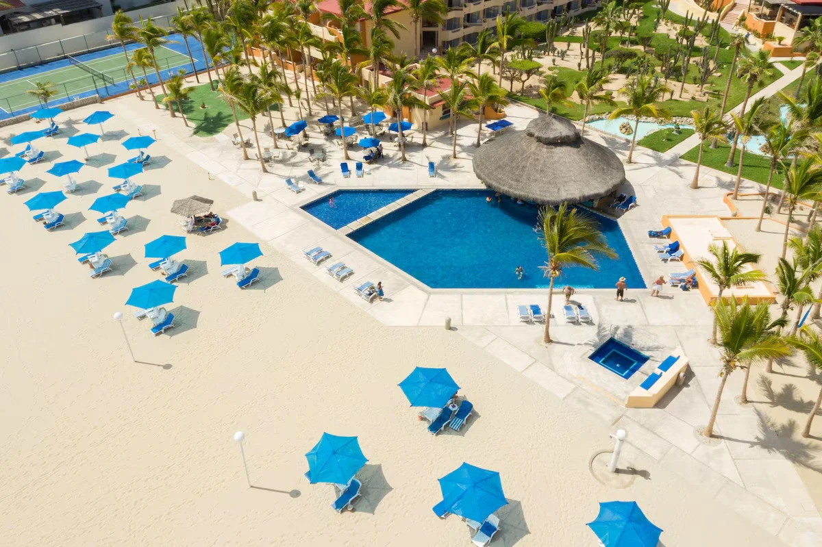 posada_real_los_cabos_alberca_2.webp