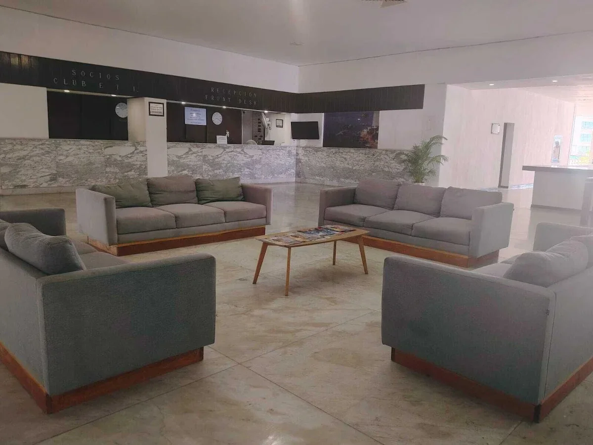 hotel_el_presidente_acapulco_lobby_2.webp