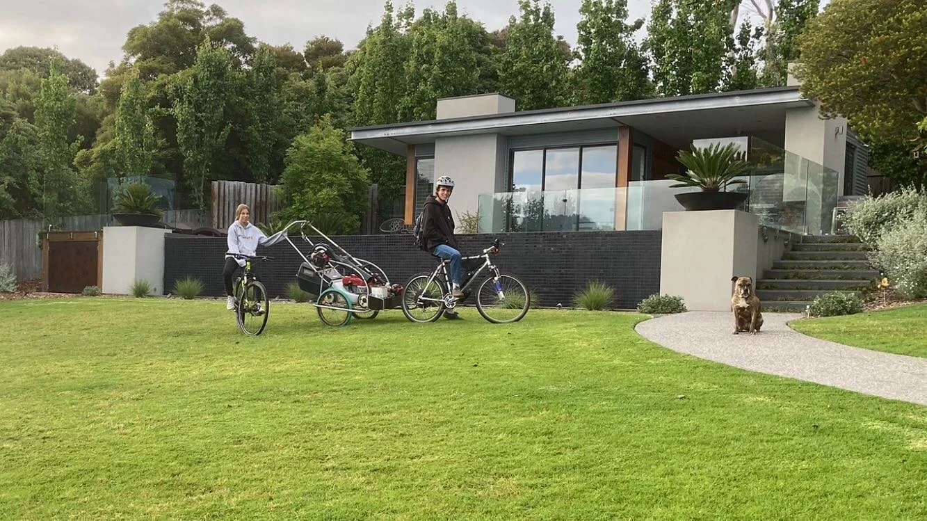 Throwback to how it all started :) #lawncare #mowing #grass #edges #husqvarna #honda #lawnmowing #lawnmania #lawnmowingcontractorsaustralia