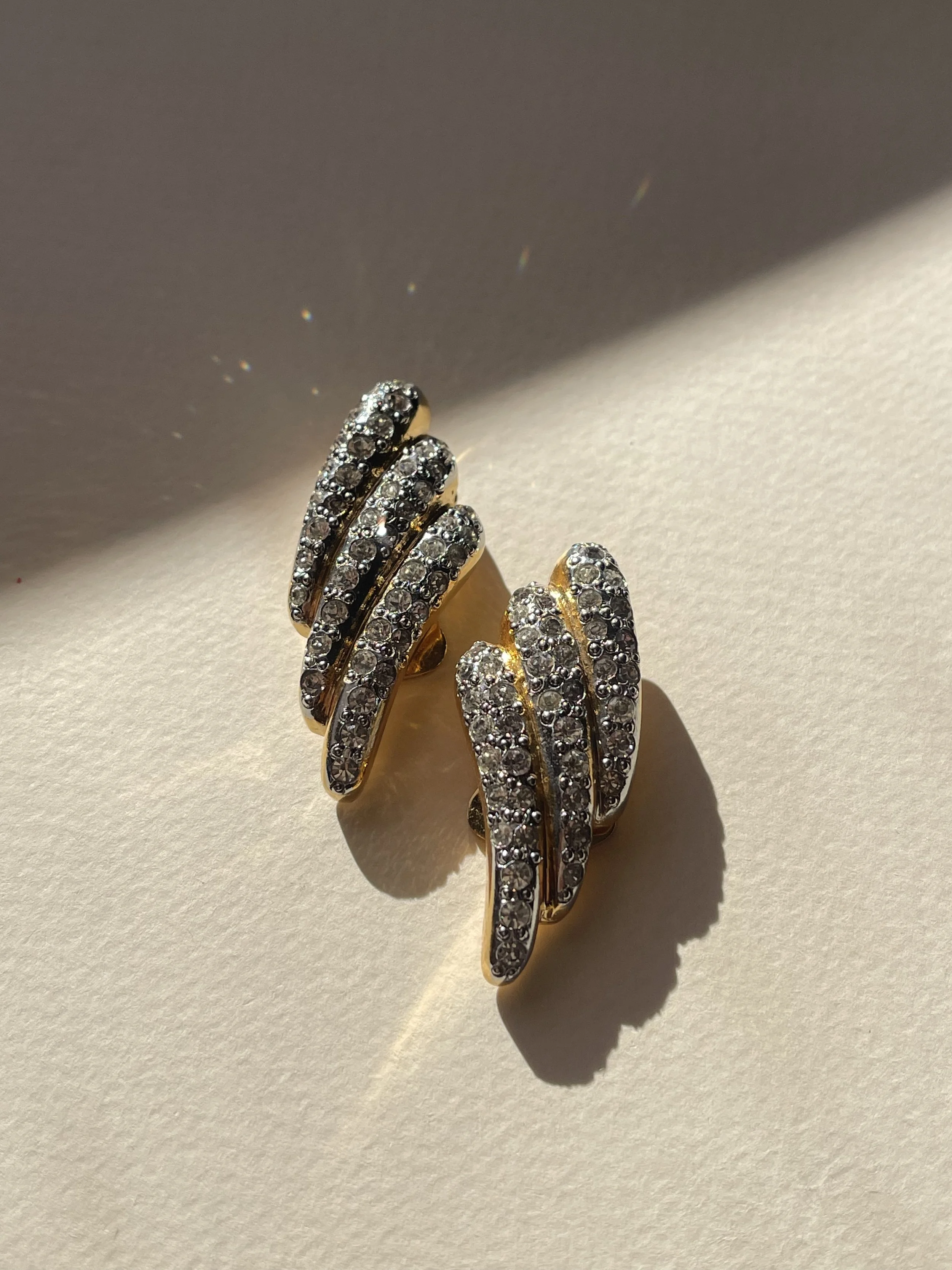VOGUE BIJOUX Crystal Earrings
