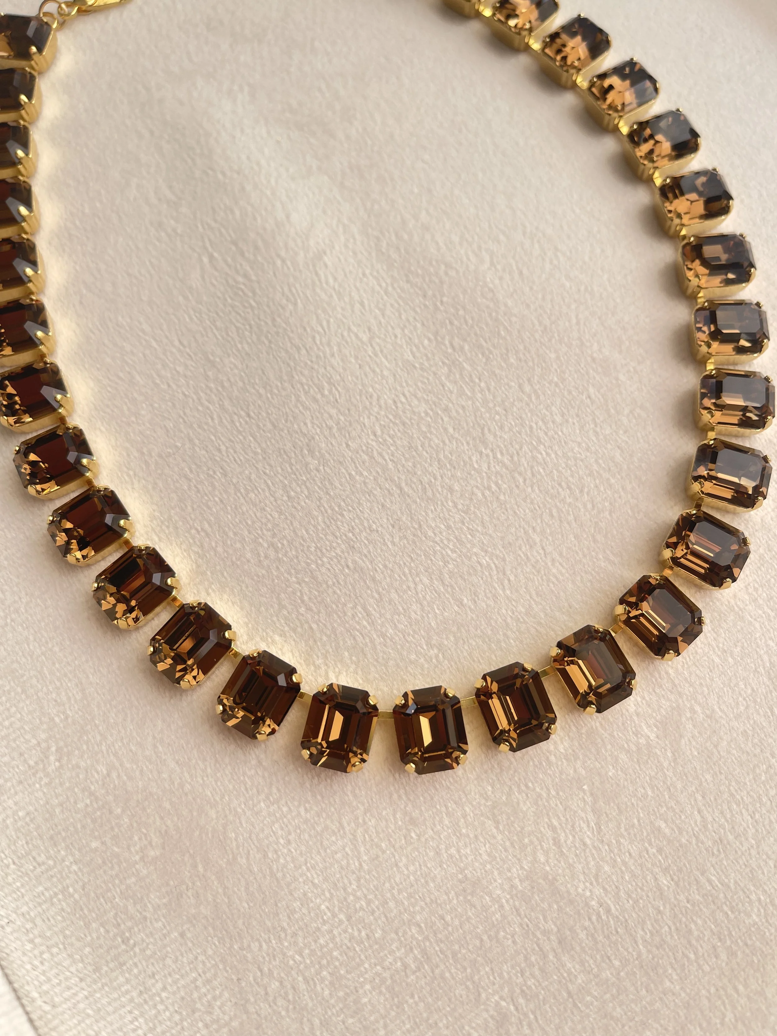 THE ARIYAH Crystal Necklace